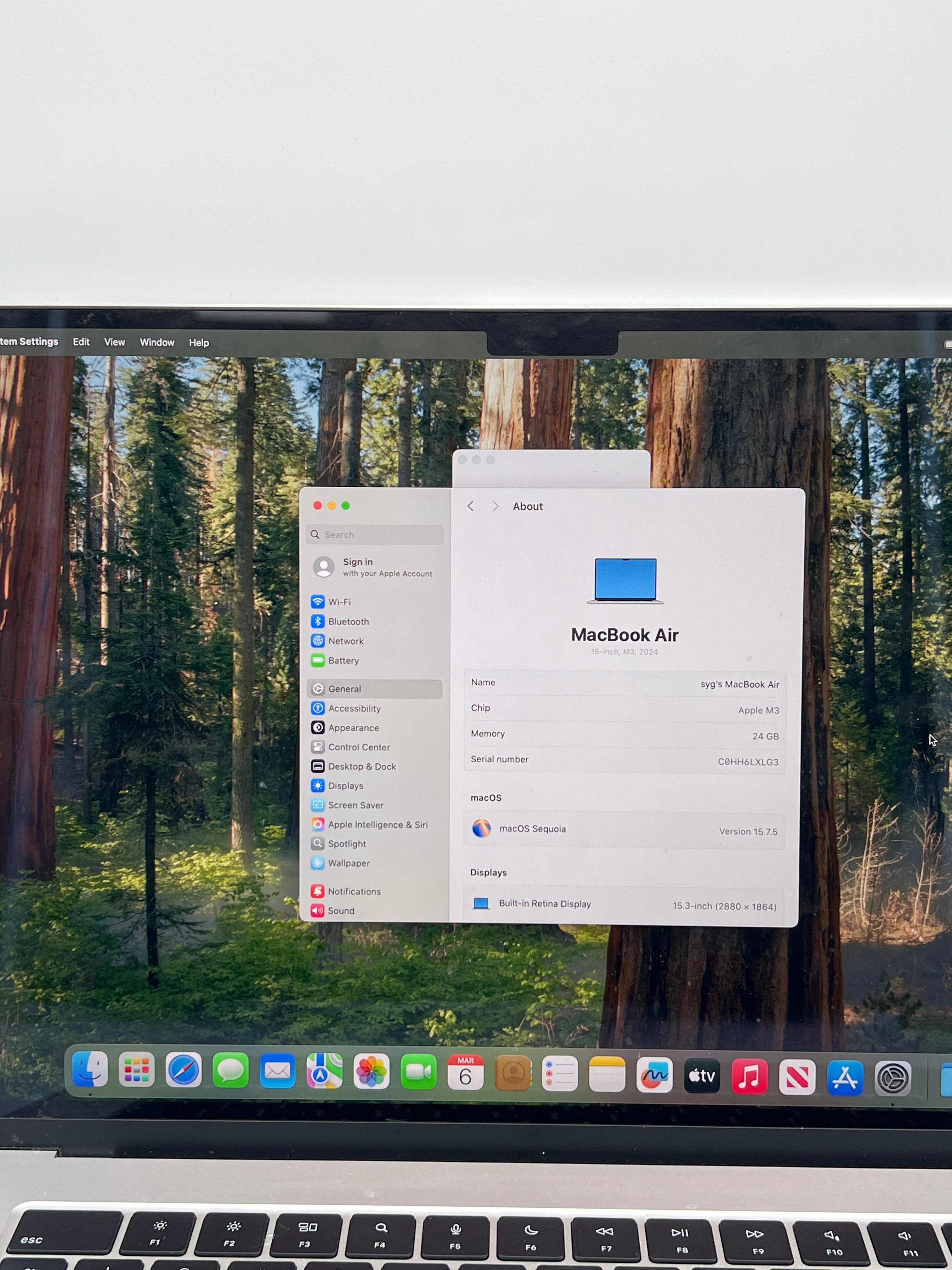 Apple MacBook Air 15" A3114 M3 24GB RAM 1TB SSD 2024 - Used