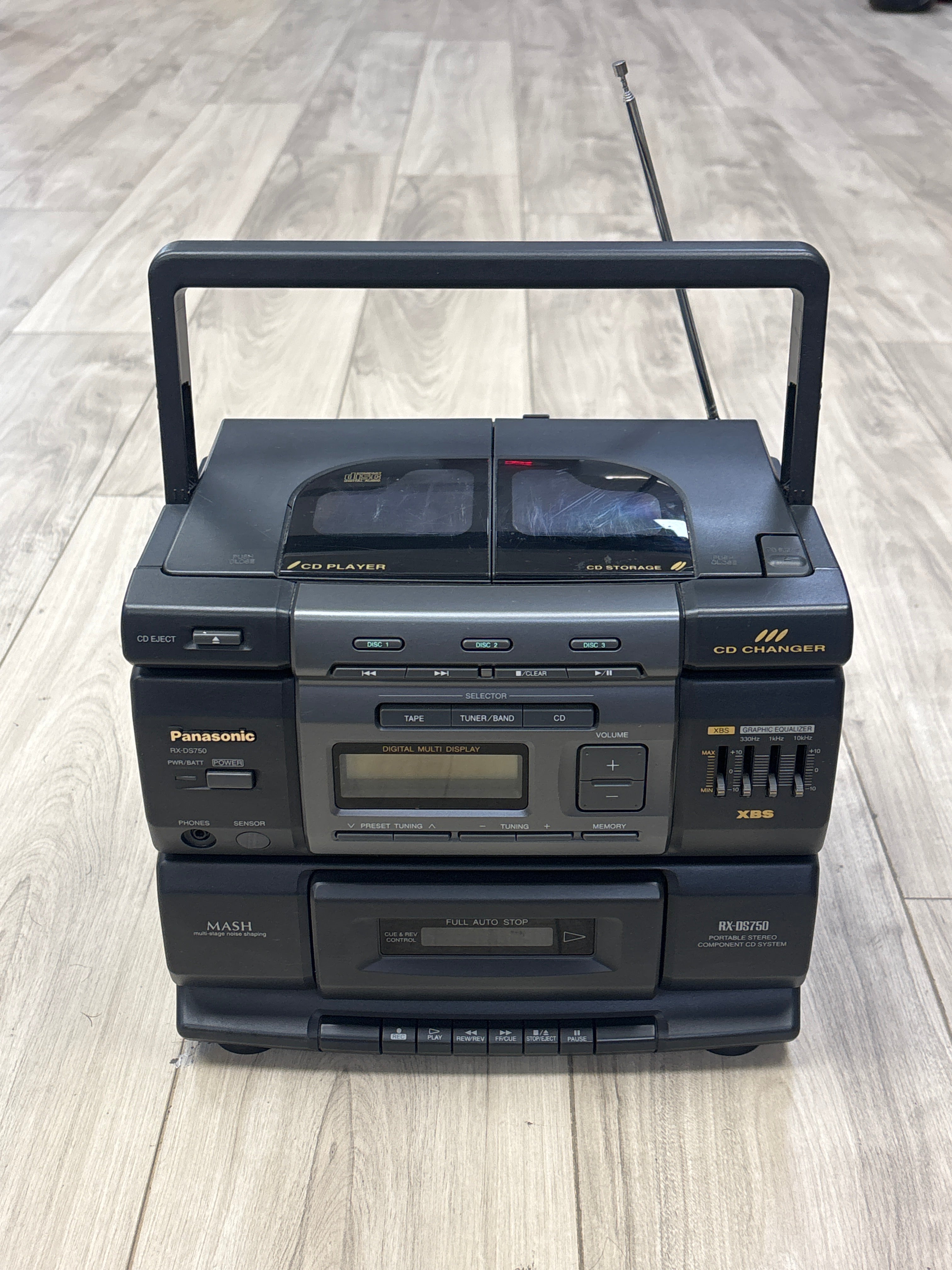 Panasonic RX-DS750 Boombox CD Player 3 CD Changer AM/FM Black