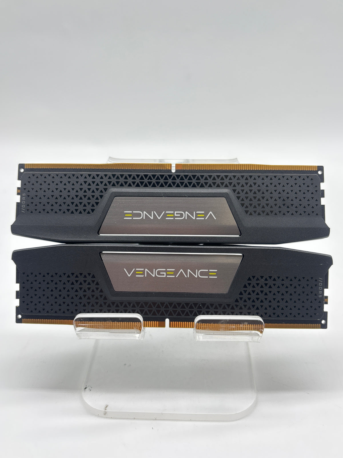 Corsair Vengeance DDR5 CMK64GX5M2B5200C40 64GB RAM 2x32GB 5200MT/s - Used