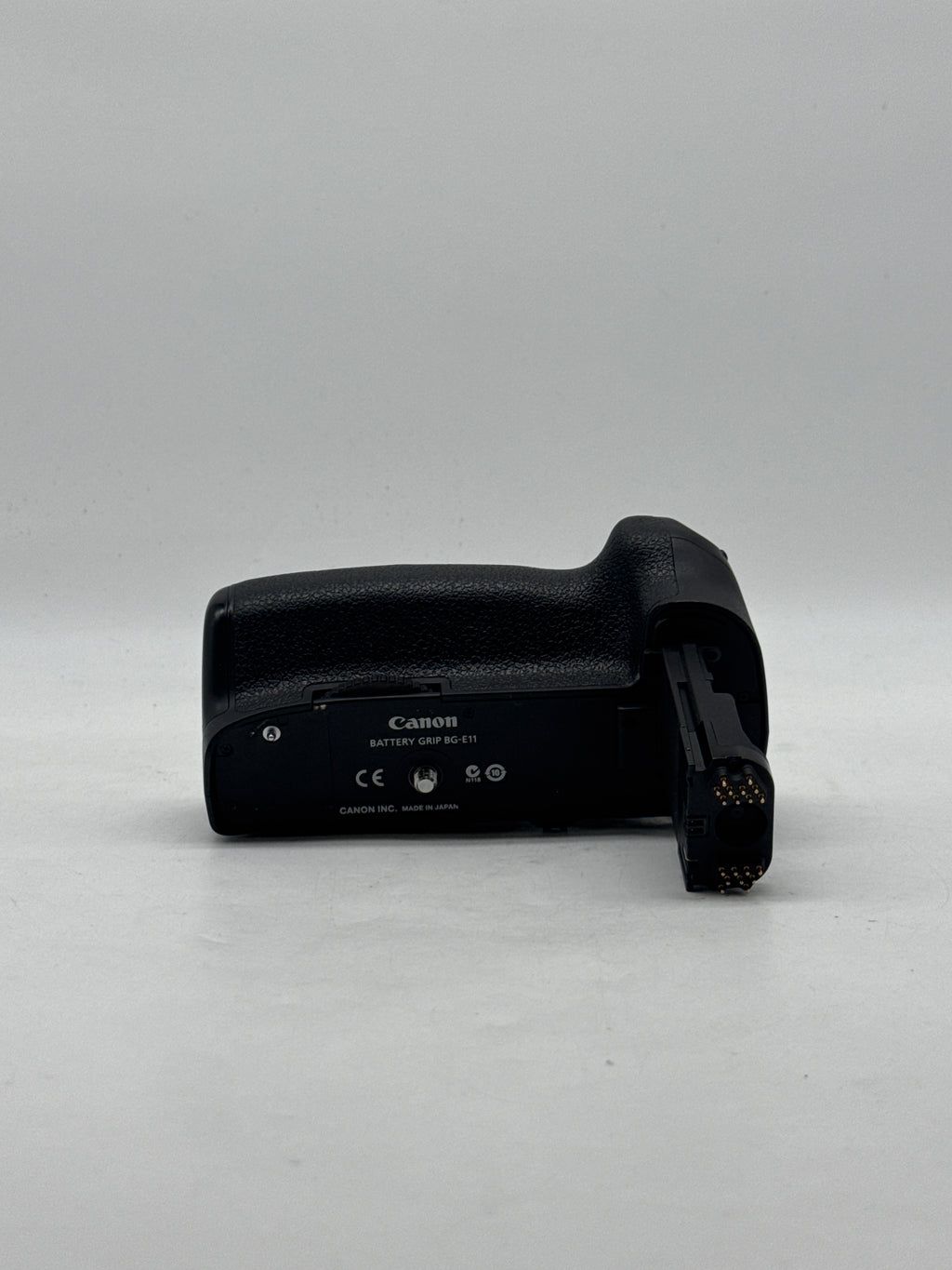 Canon BG-E11 Battery Grip for Canon EOS 5D Mark III - Used
