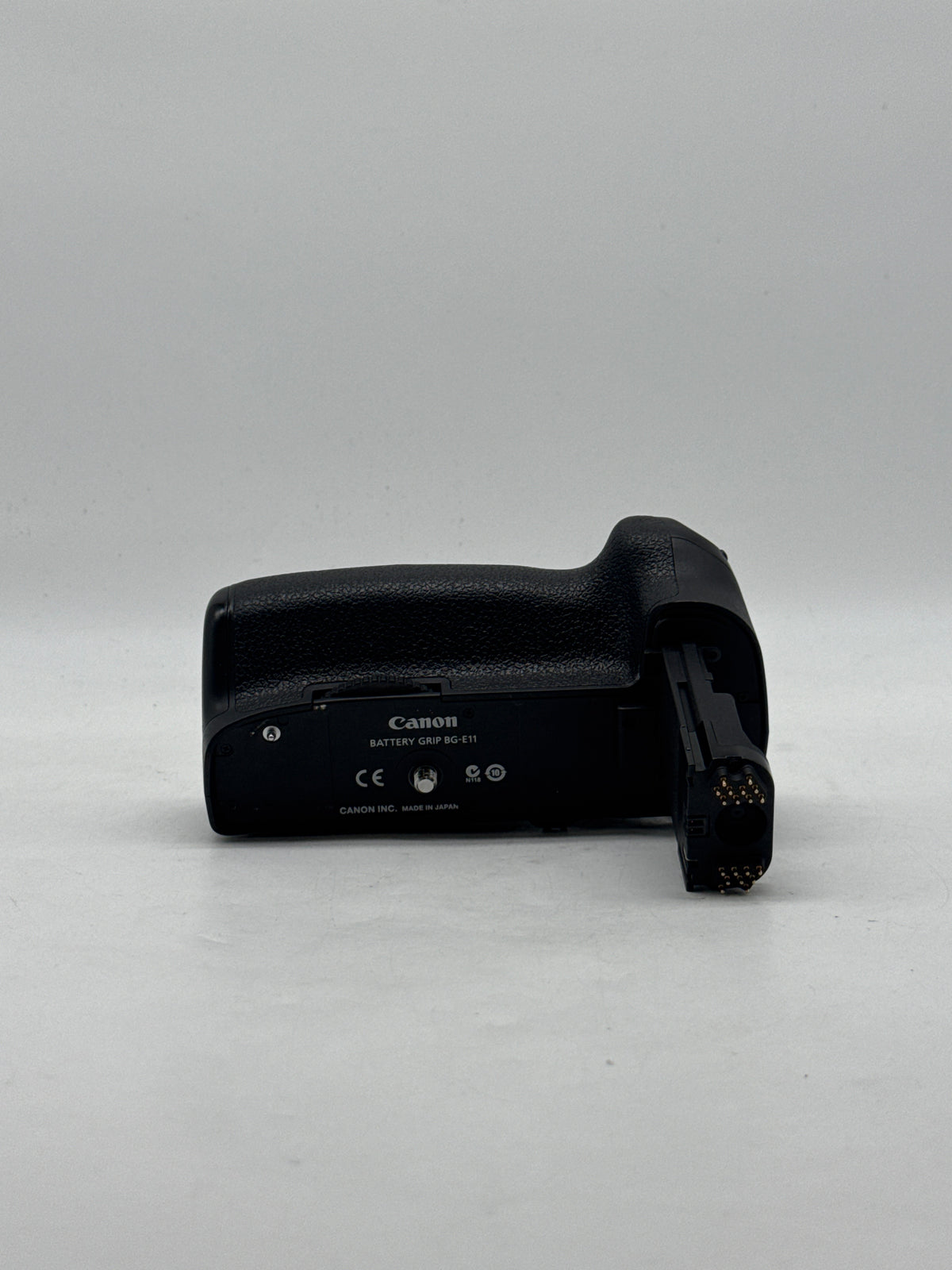 Canon BG-E11 Battery Grip for Canon EOS 5D Mark III - Used