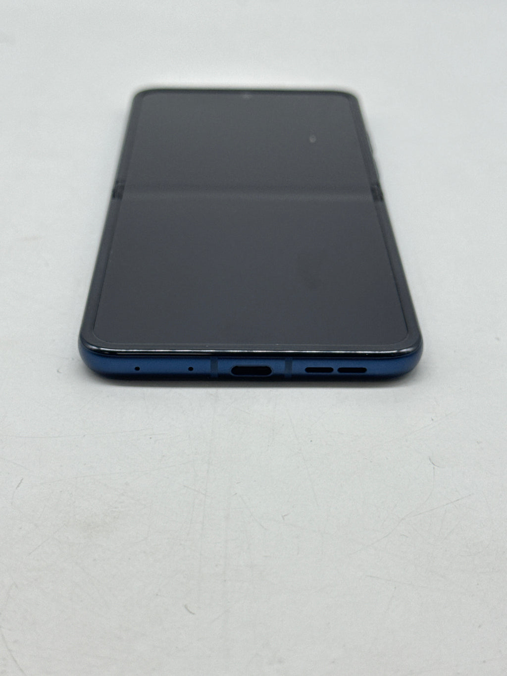 Motorola Razr 2025 256GB Black - For Parts Compatible with Verizon
