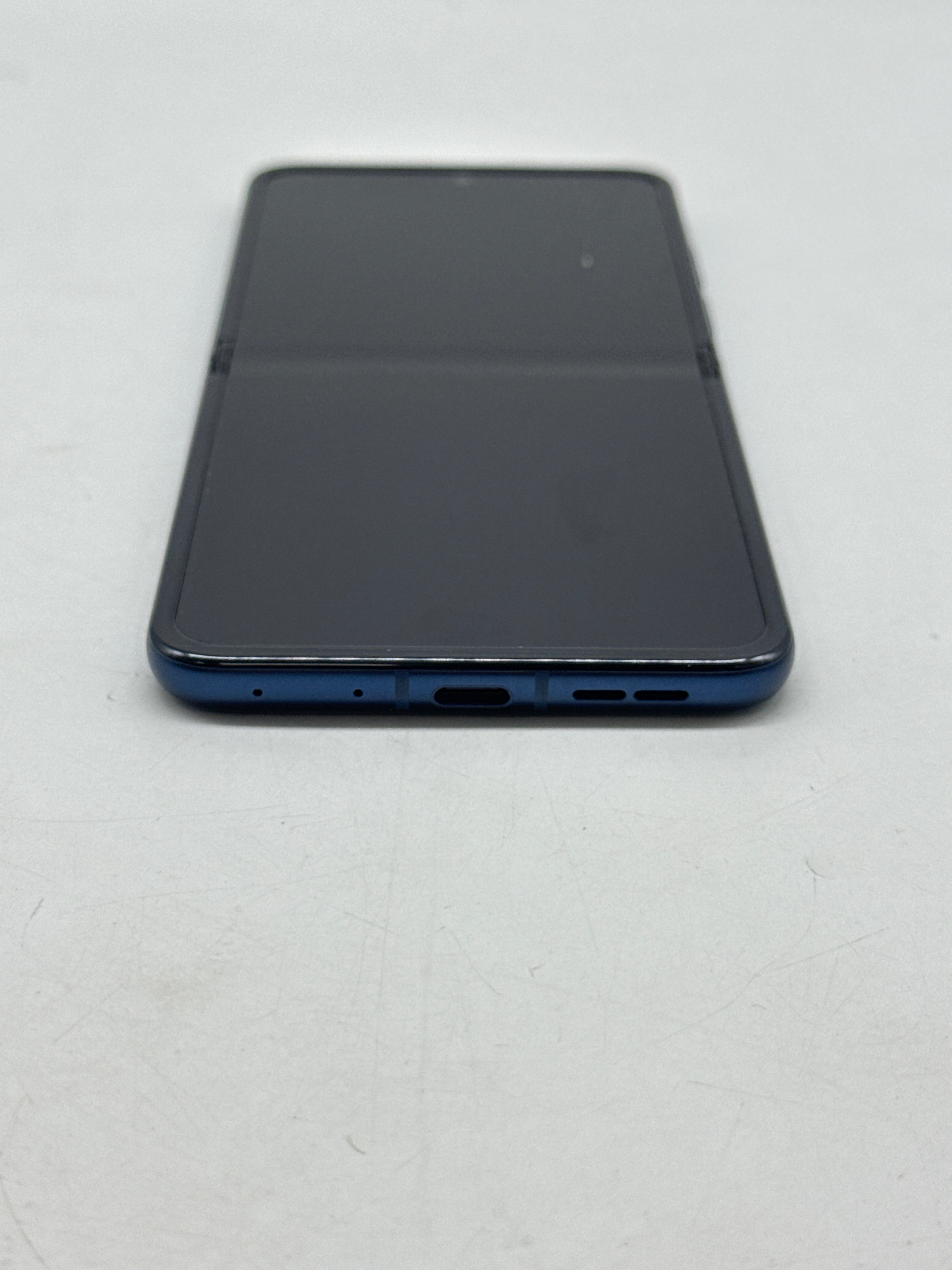 Motorola Razr 2025 256GB Black - For Parts Compatible with Verizon