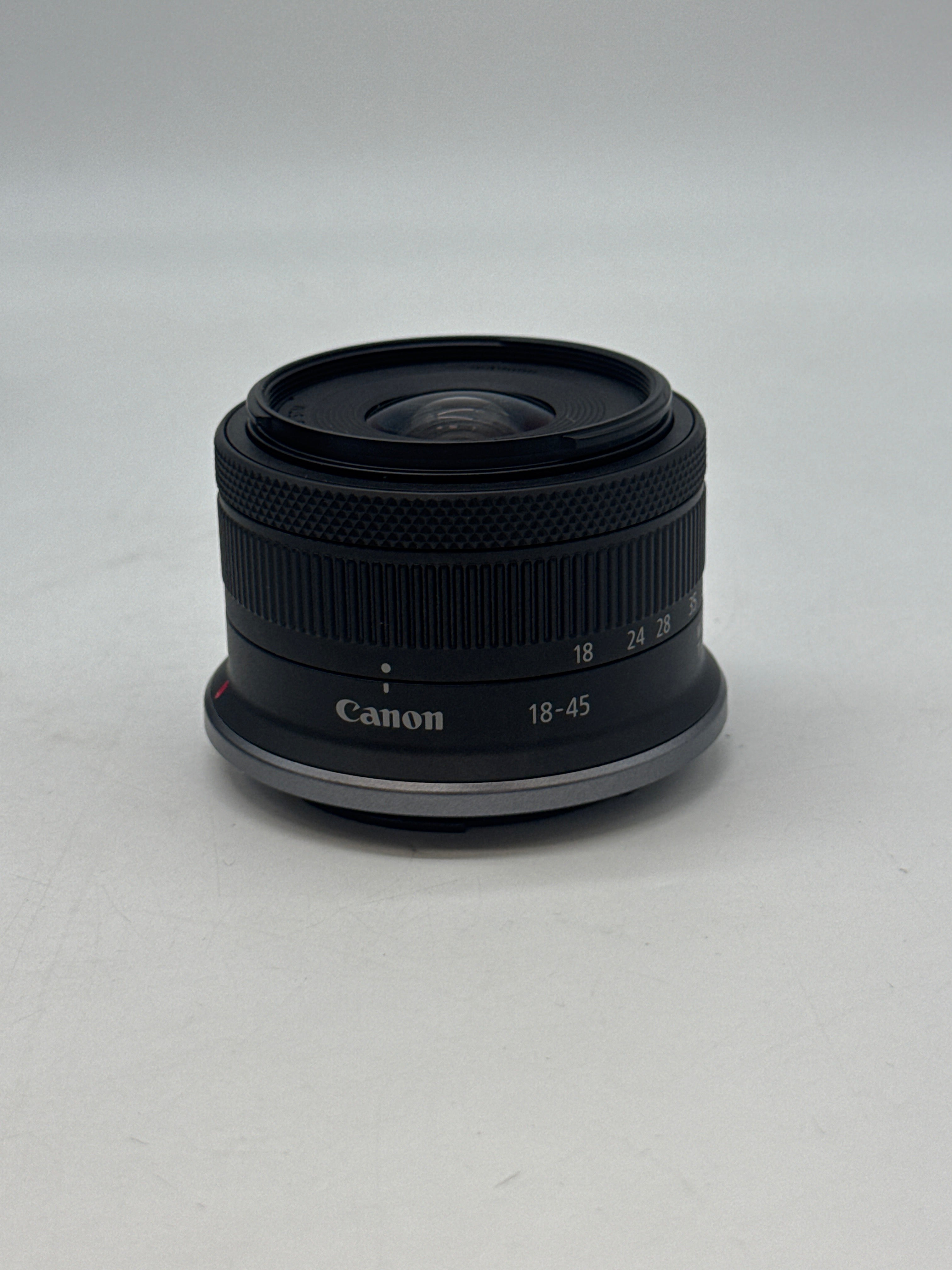 Canon EOS R10 24.2MP Mirrorless Camera with RF-S 18-45mm Lens - Used