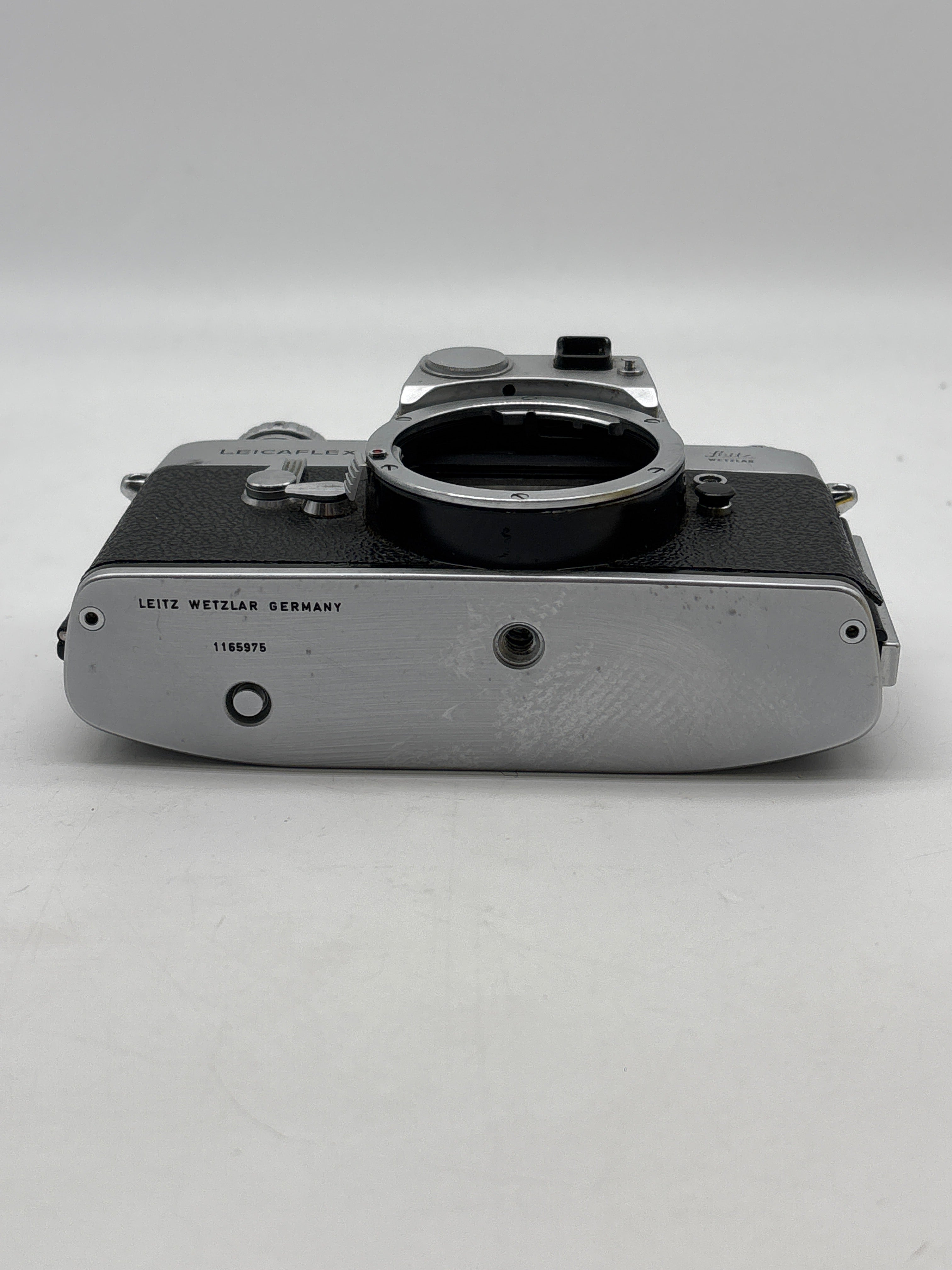 Leicaflex Version 1 35mm SLR Film Camera Collectible - Untested