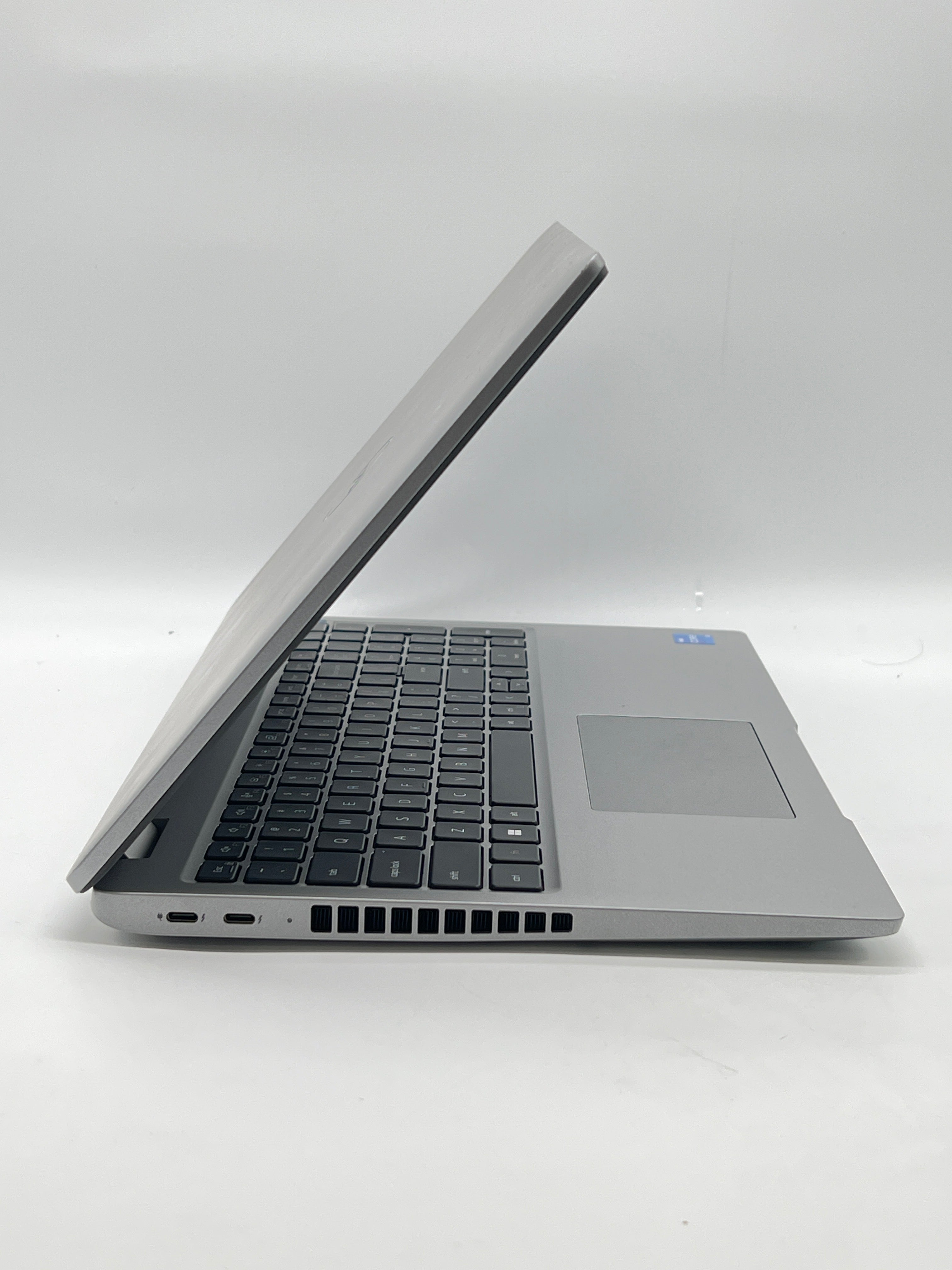 Dell Latitude 5540 i5-1345U 16GB RAM 256GB SSD - Used