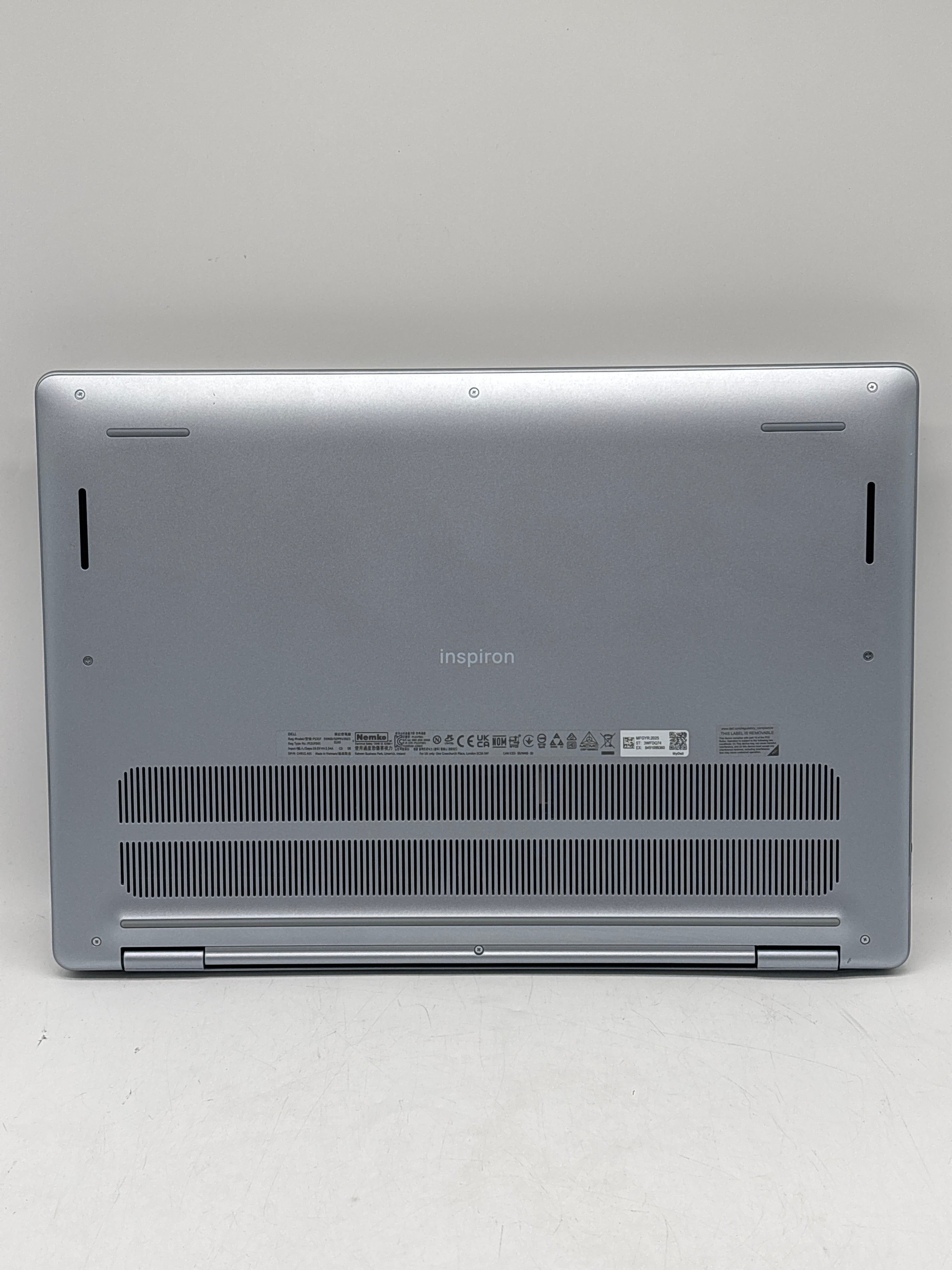Dell Inspiron 16 5640 16" Core i5-1334U 16GB RAM 512GB SSD - Used