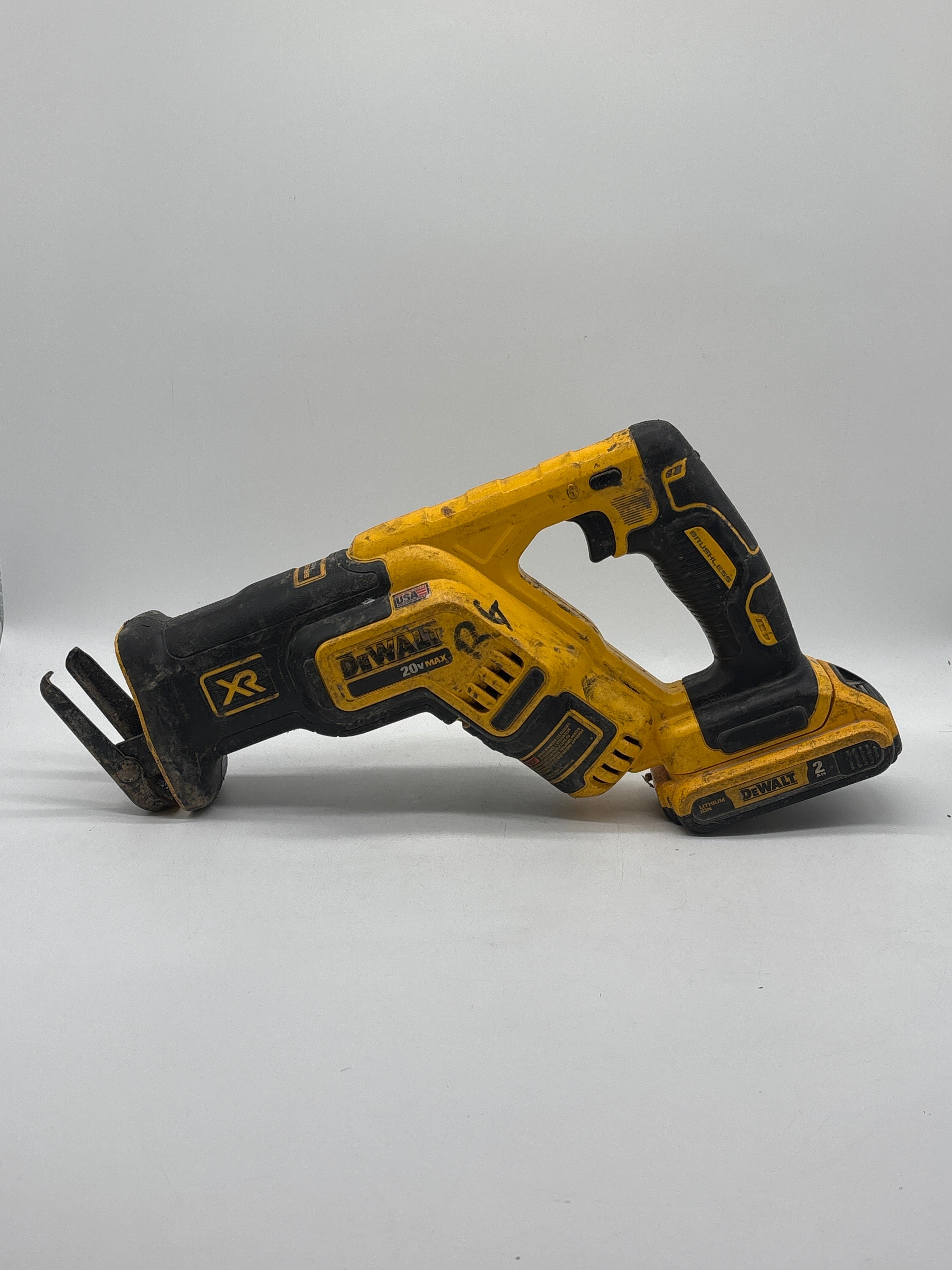 DeWalt DCS367 20V Cordless Reciprocating Saw Battery Included Used