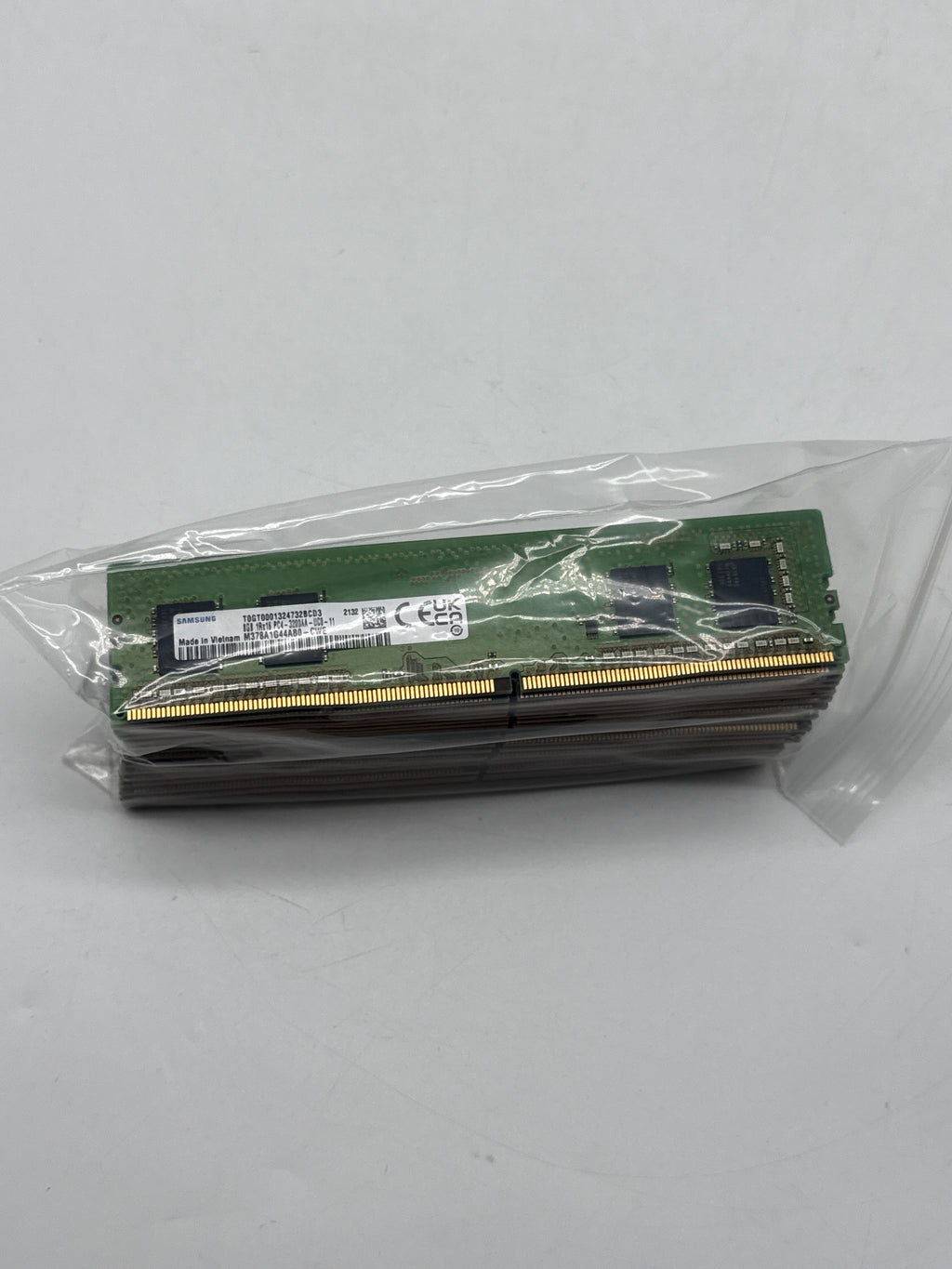 Lot of 20 Samsung 8GB DDR4-3200 288-Pin Non-ECC UDIMM M378A1G44AB0-CWE - Used