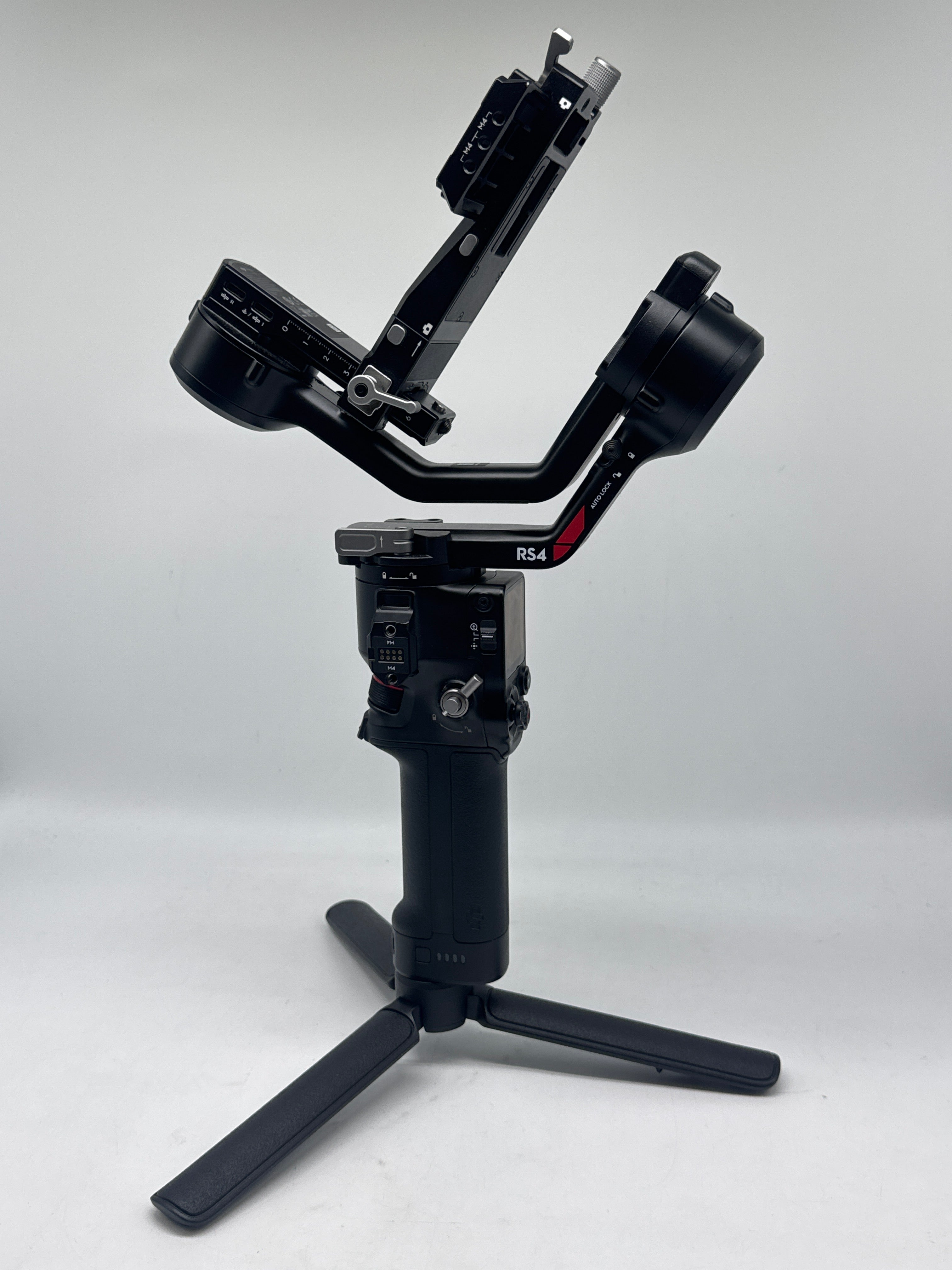 DJI RS4 3-Axis Camera Gimbal Stabilizer for DSLR/Mirrorless Ronin - Used