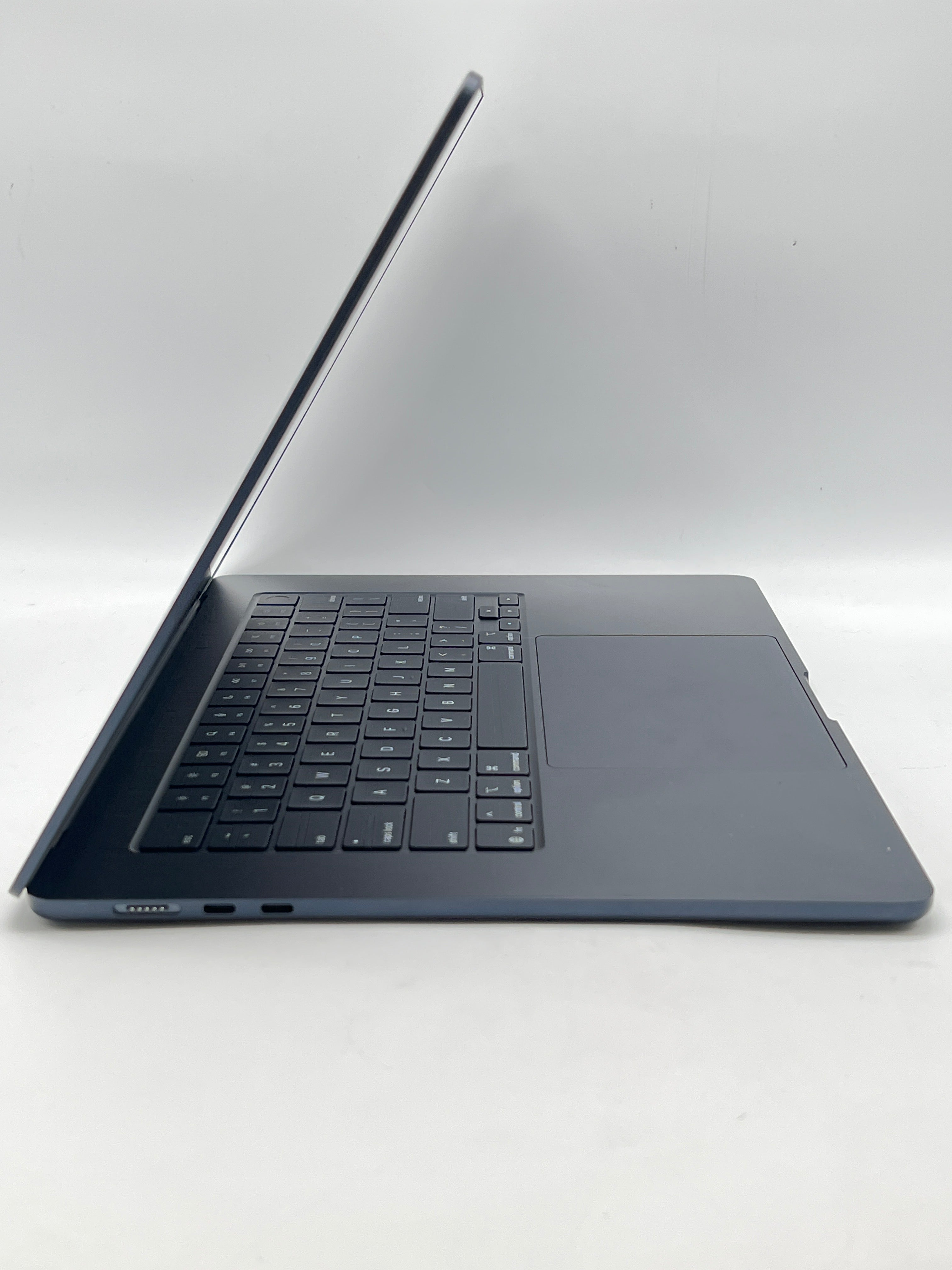 Apple MacBook Air 15" M4 A3241 16GB RAM 512GB SSD - Used