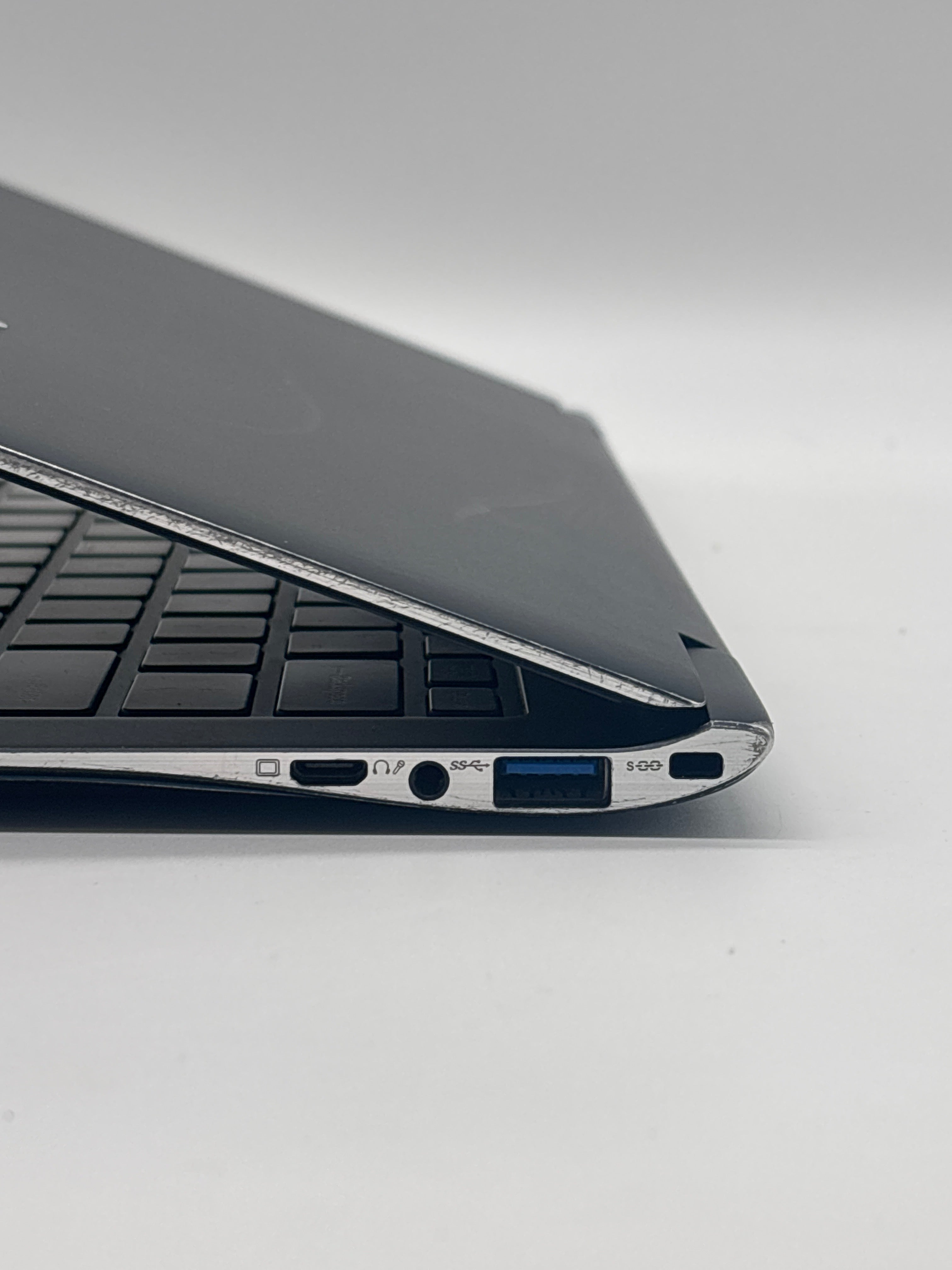 Samsung ATIV Book 9 Plus IN940X3G Intel i7 8GB RAM 256GB SSD