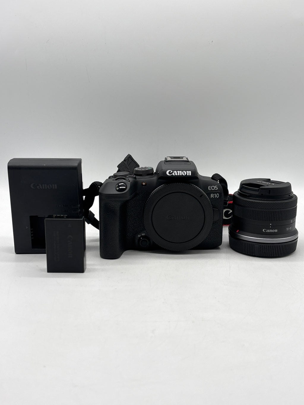 Canon EOS R10 w/ RF-S 18-45mm Lens Digital Camera Kit Black Used