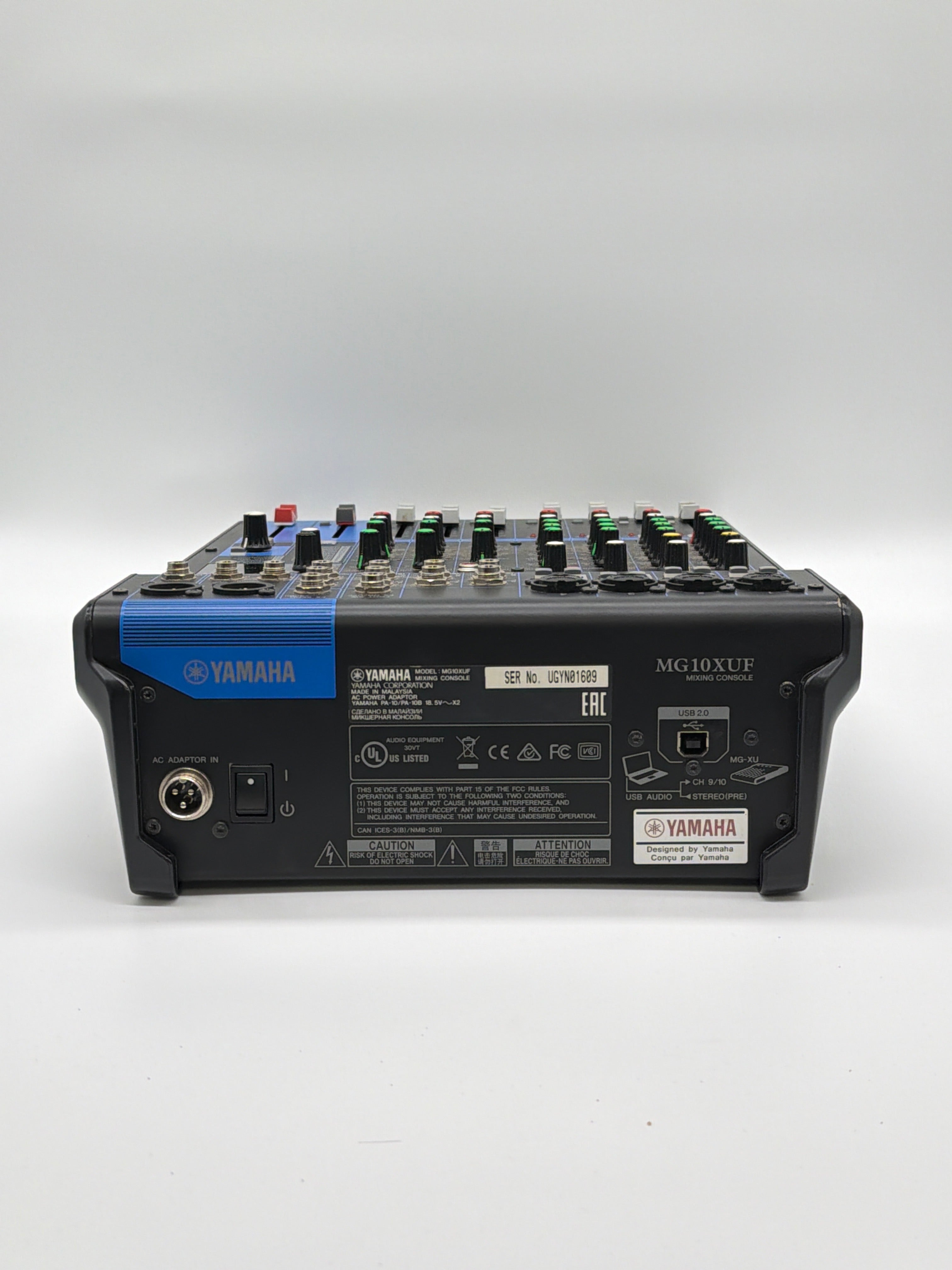 Yamaha MG10XUF 10-Channel Mixing Console Black With Travel Hard Case