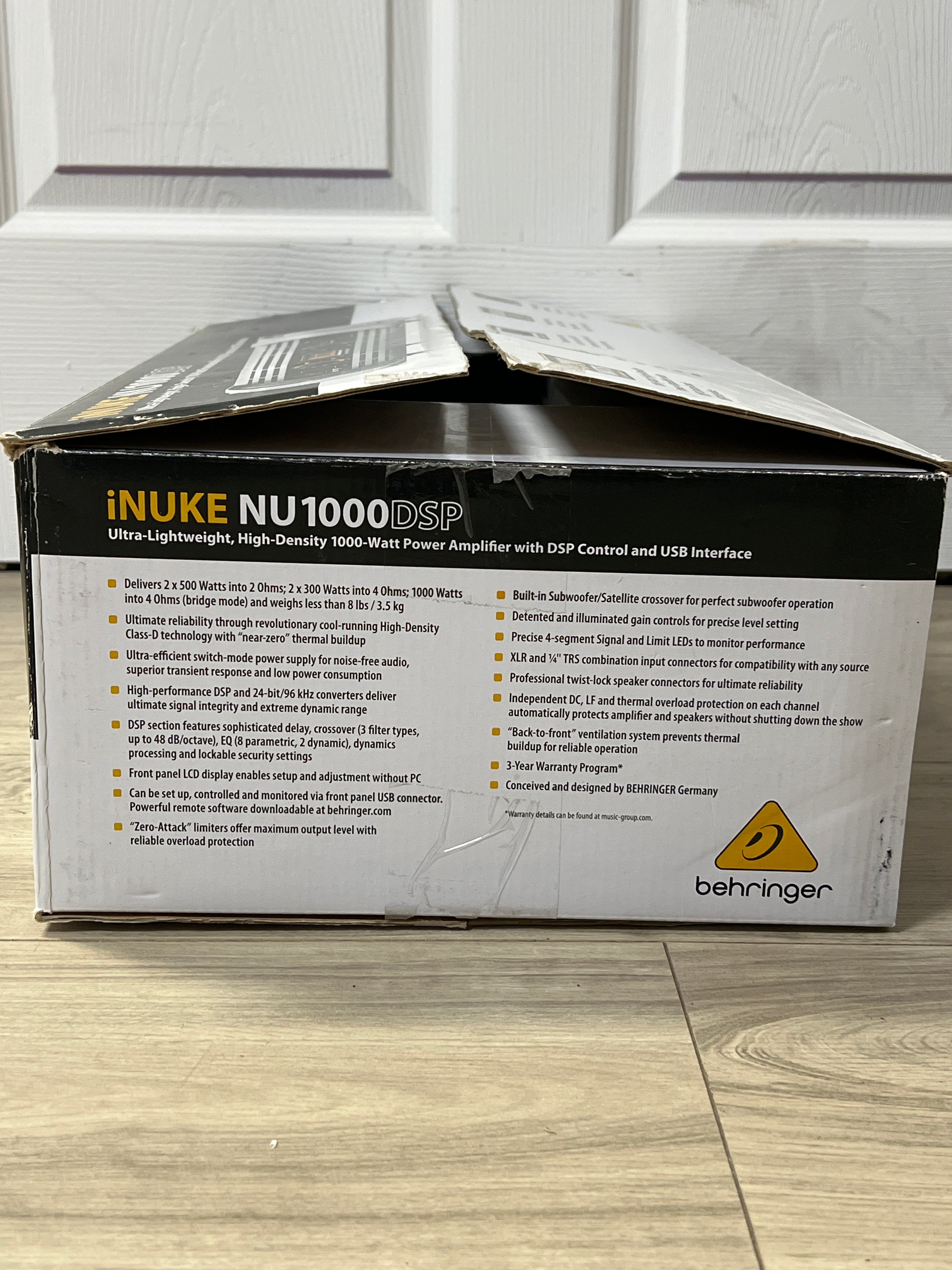 Behringer iNUKE NU1000 Power Amplifier - Used With Box