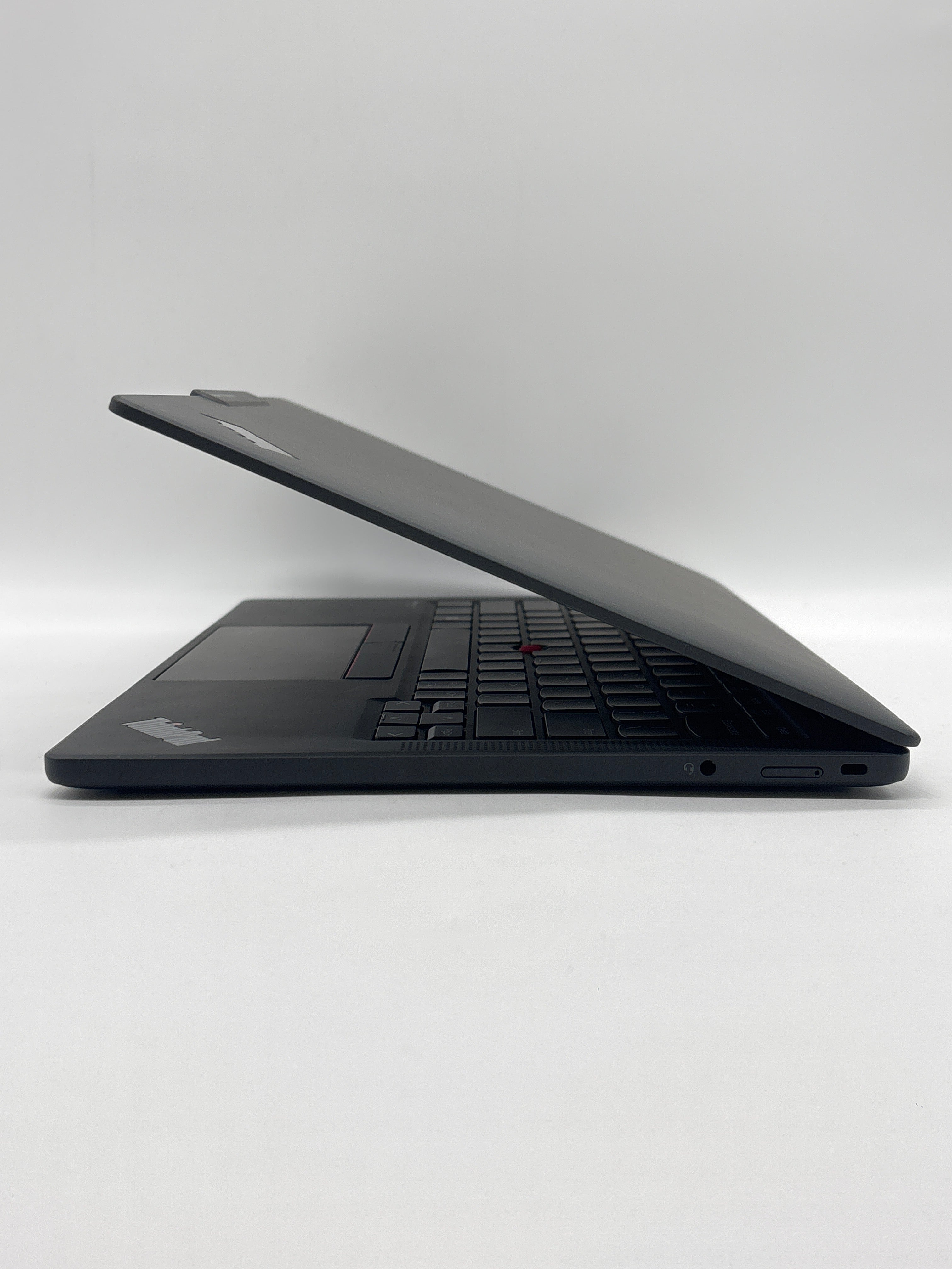 Lenovo ThinkPad X13s Gen 1 Snapdragon 8cx Gen 3 16GB RAM 512GB SSD
