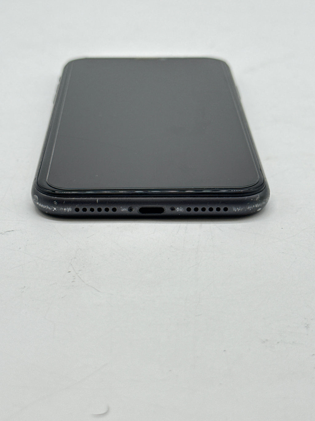Apple iPhone 11 64GB Factory Unlocked - Cracked Back Unknown Display
