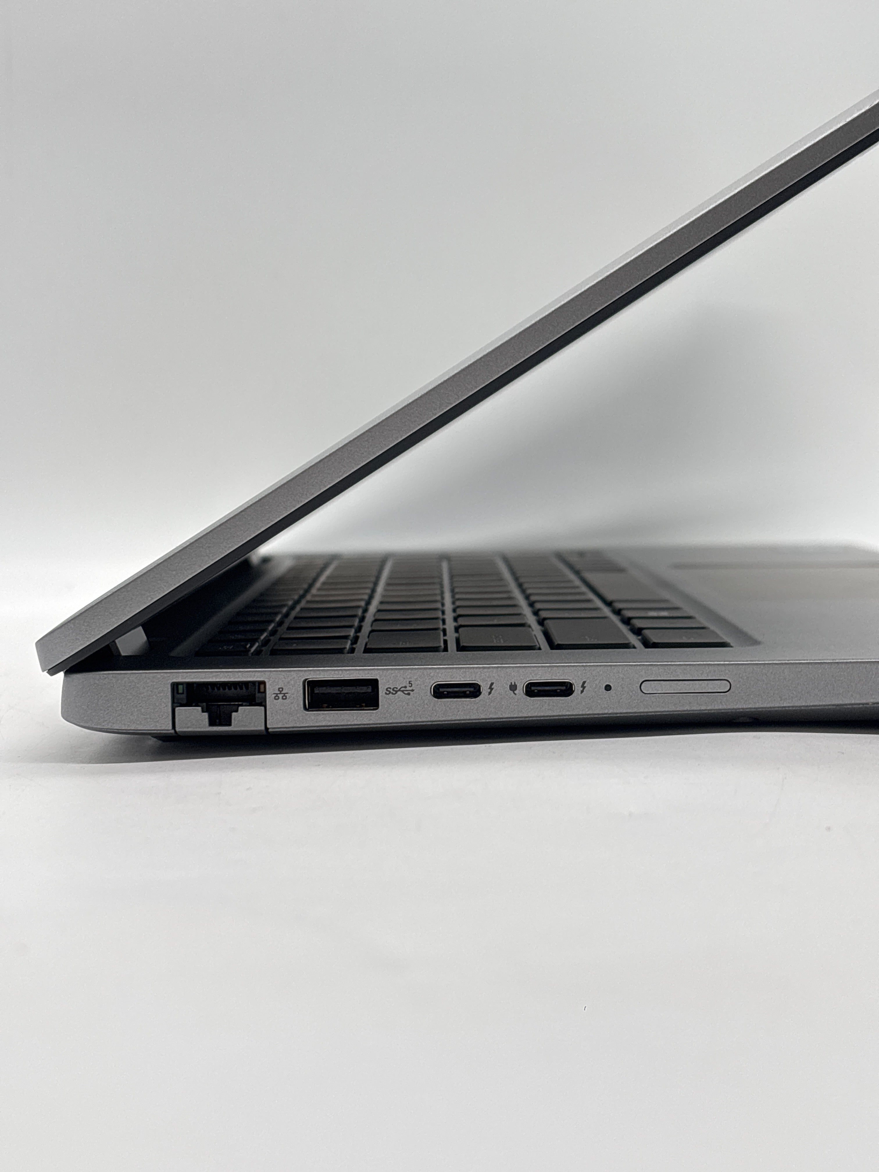 Dell Latitude 5440 i5-1335U 16GB RAM 256GB SSD