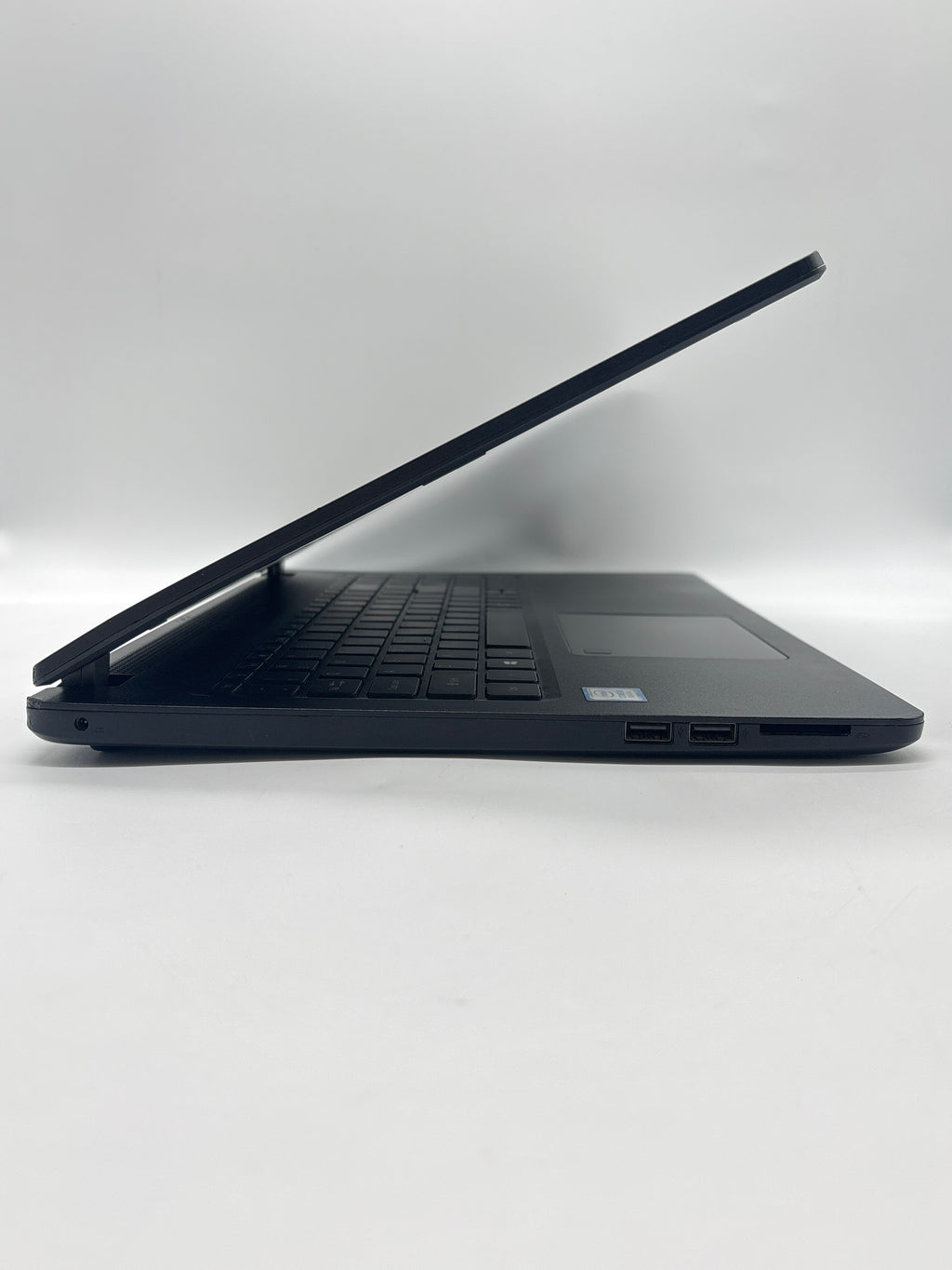 Acer TravelMate P215-51 i5-8250U 8GB RAM 256GB SSD - For Parts (Read DESC)