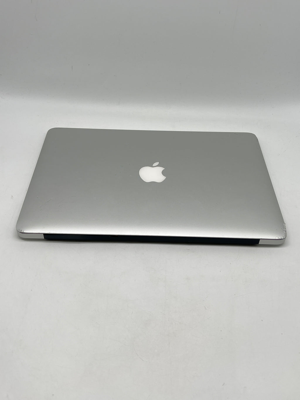 Apple MacBook Air 13" A1466 i5 8GB RAM 128GB SSD - Used