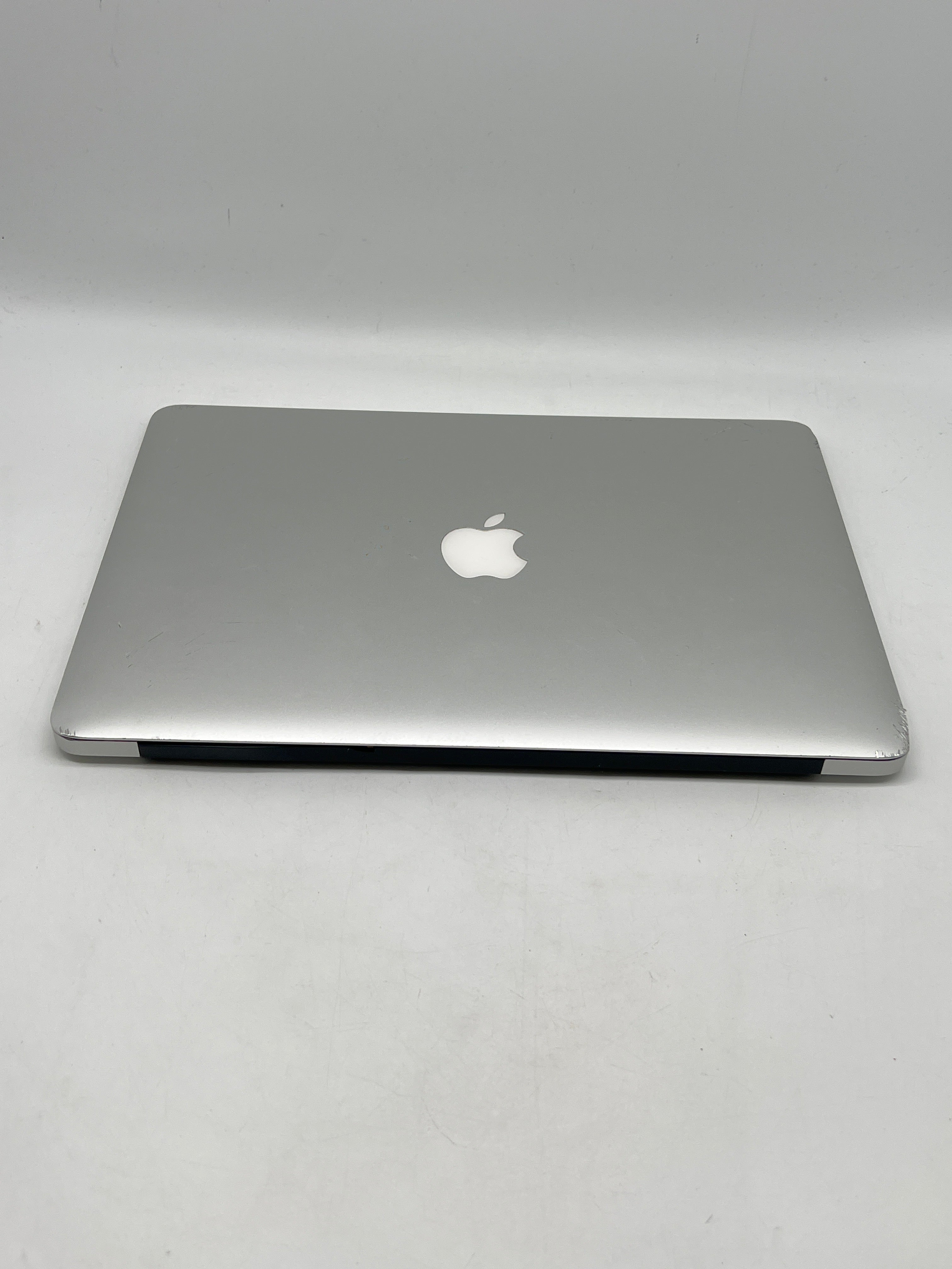 Apple MacBook Air 13" A1466 i5 8GB RAM 128GB SSD - Used