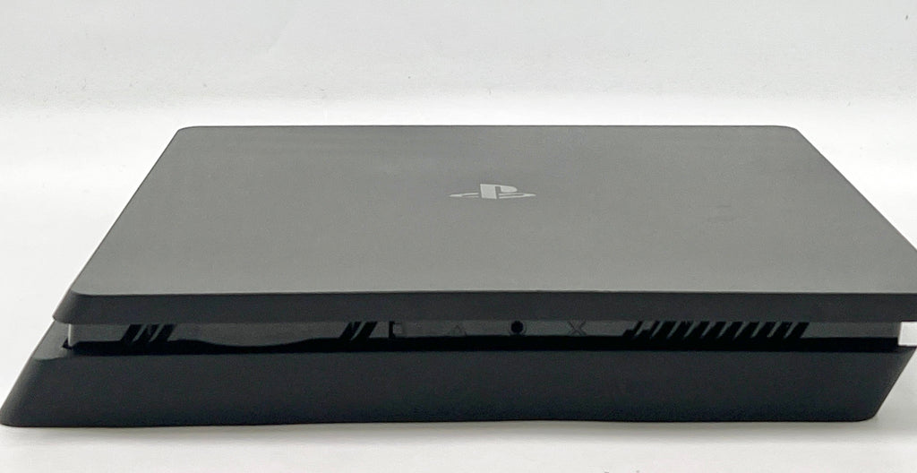 Sony PlayStation 4 (CUH-2115B) w/ Controller - Used