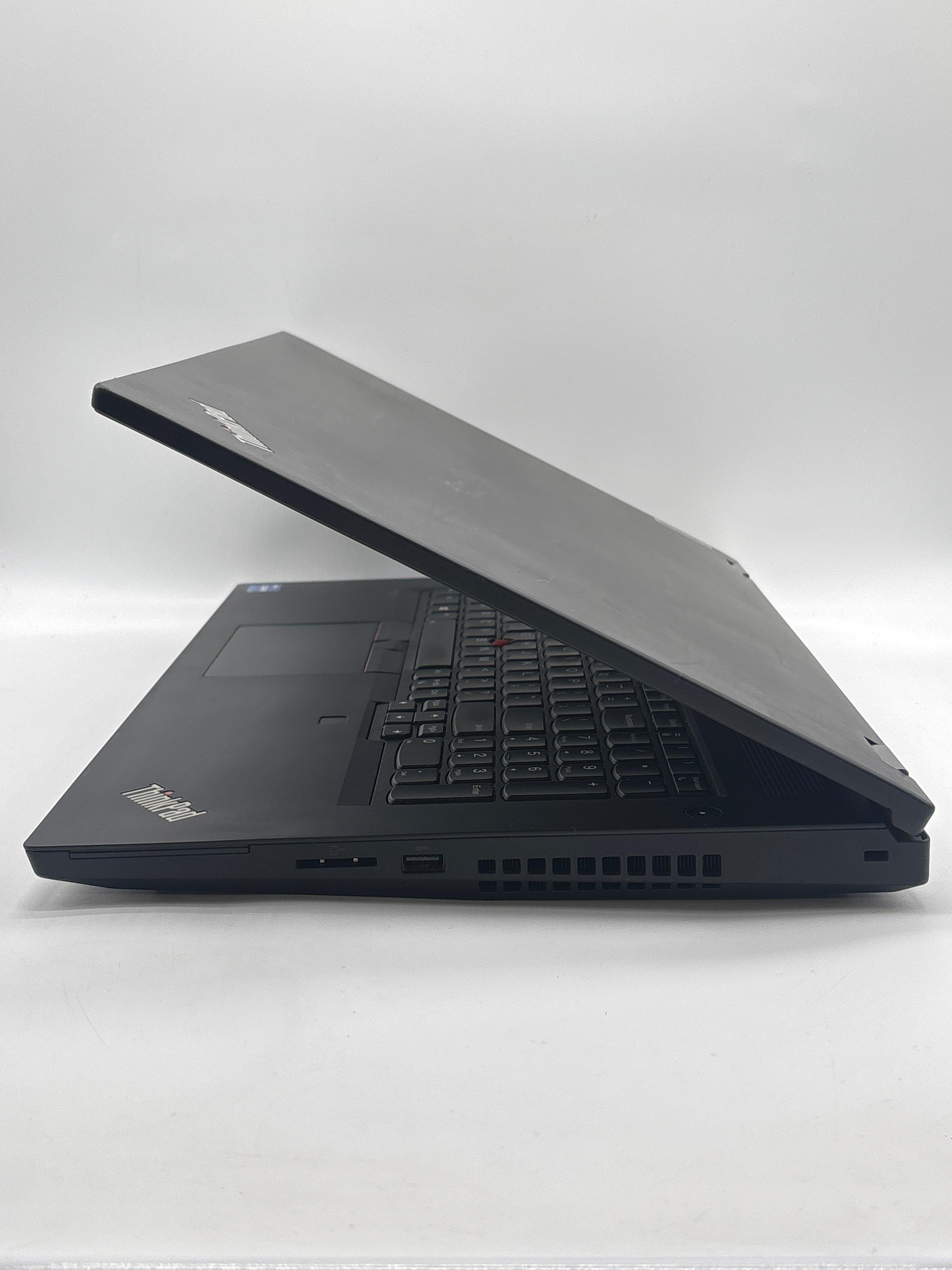 Lenovo ThinkPad P17 Gen 2 i7-11800H 16GB RAM 512GB SSD RTX A2000