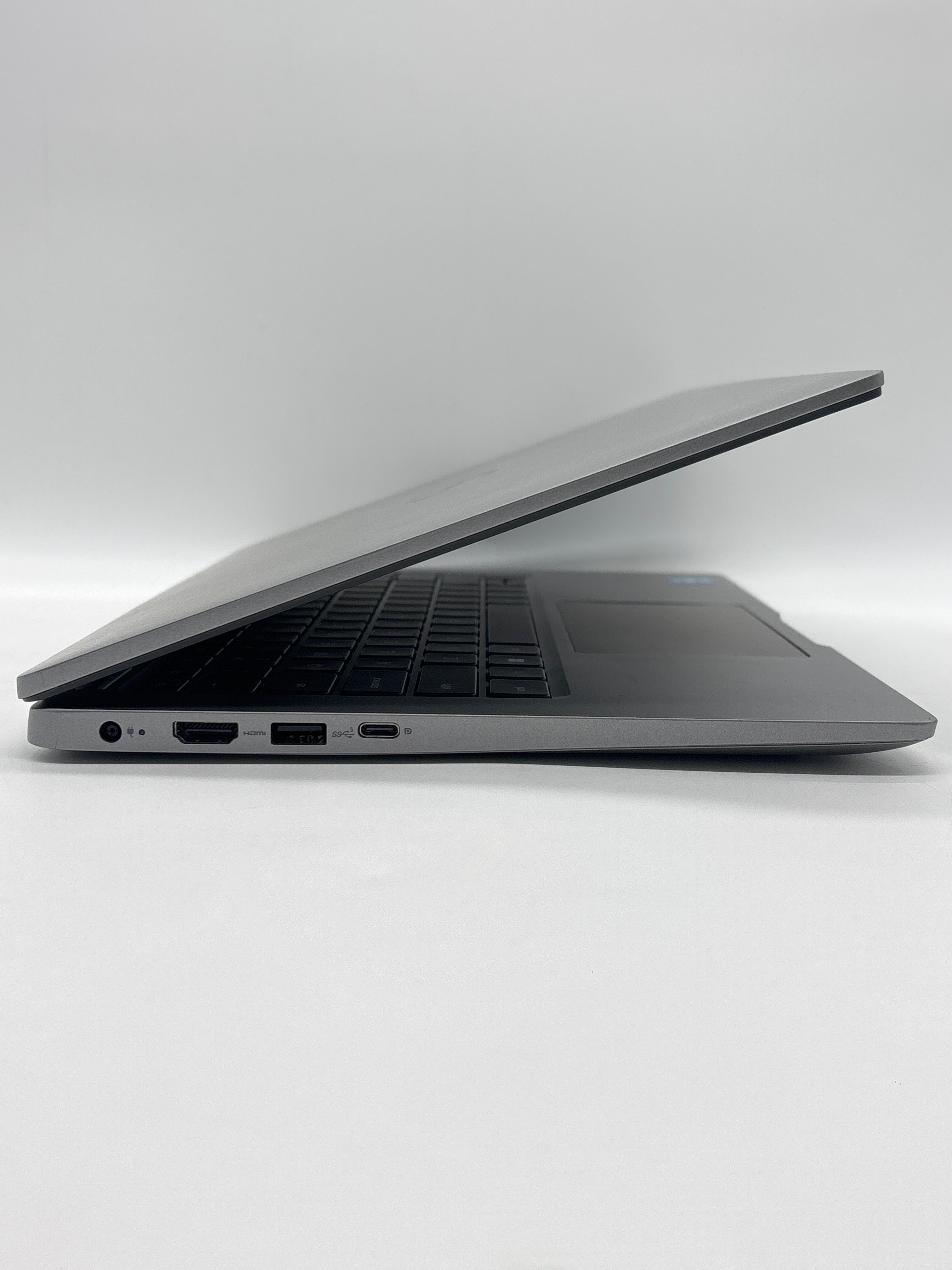 Dell Latitude 3340 i3-1215U 8GB RAM 256GB SSD