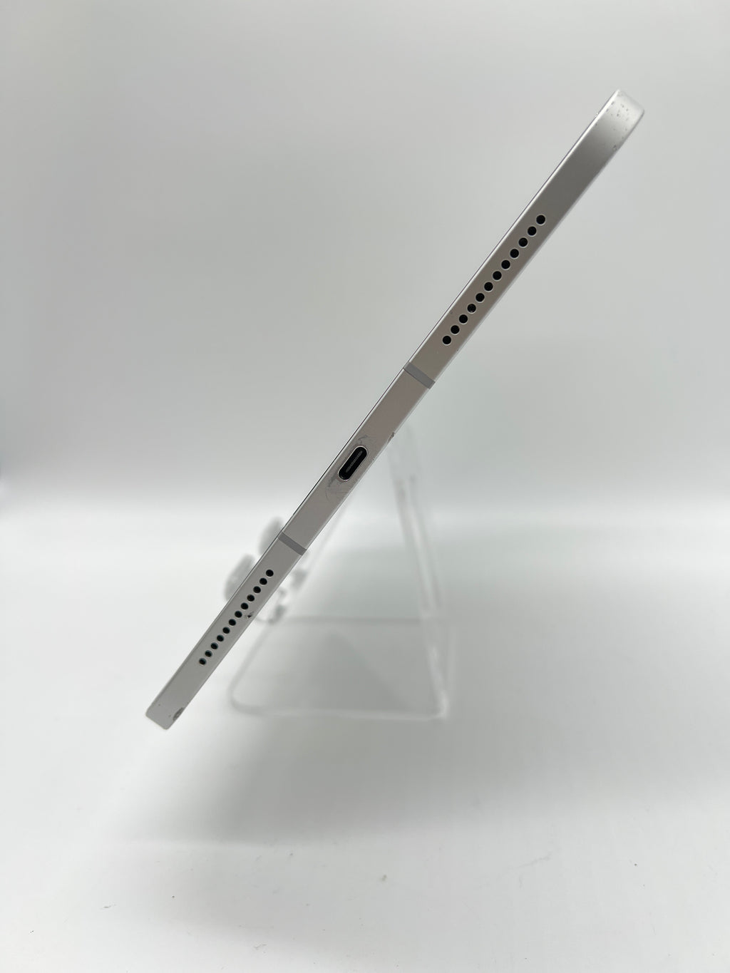 Apple iPad 10th Gen A2757 10.9 inch 128GB Silver - For Parts
