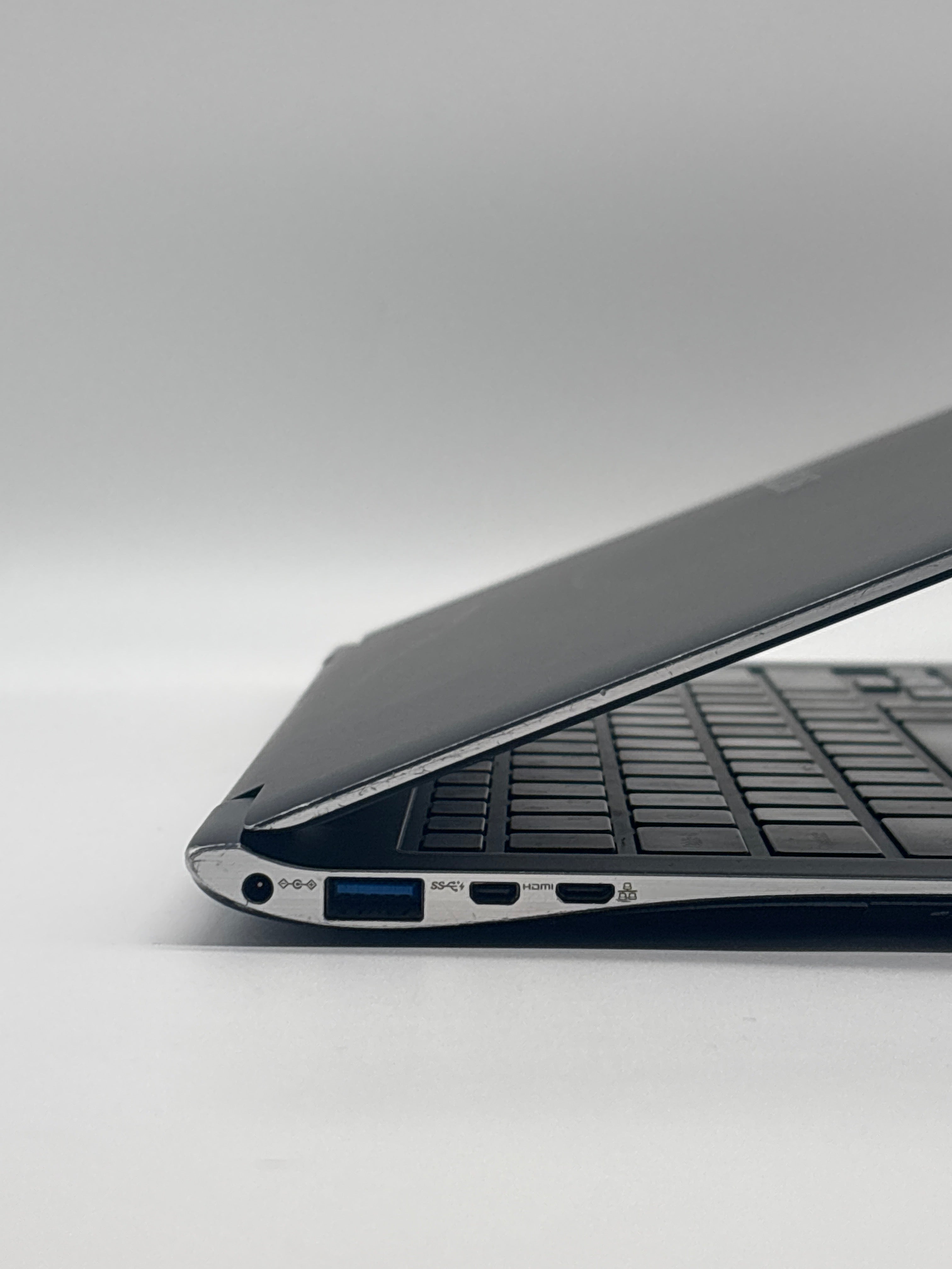 Samsung ATIV Book 9 Plus IN940X3G Intel i7 8GB RAM 256GB SSD