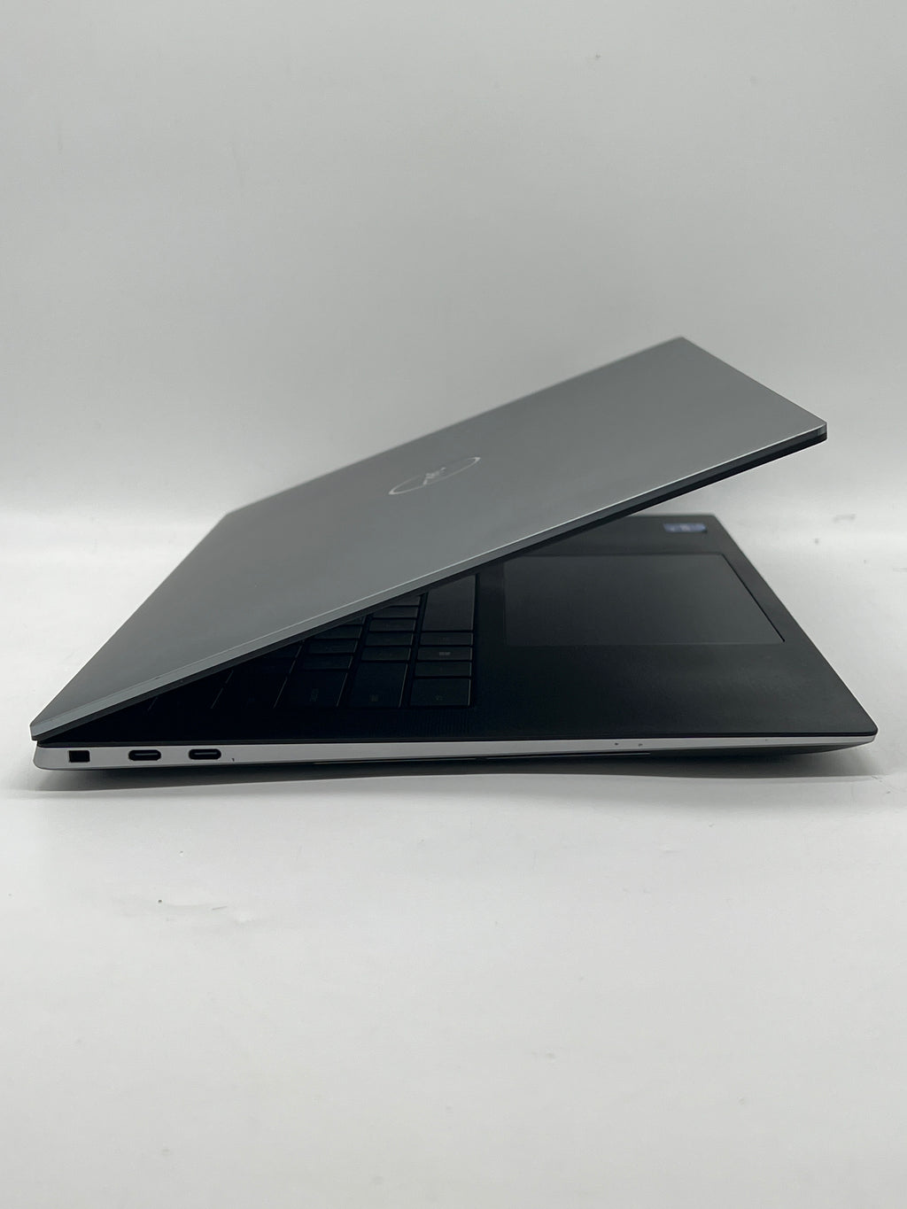 Dell Precision 5560 15.6" Core i7-11800H 32GB RAM 512GB SSD - For Parts
