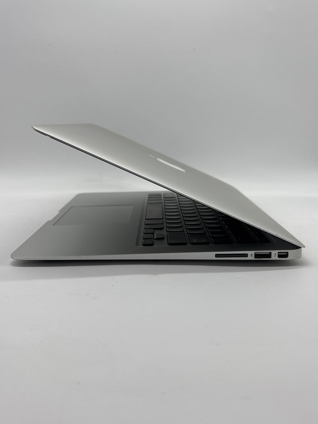Apple MacBook Air 13" A1466 i5 4GB RAM 128GB SSD - For Parts (Read DESC)