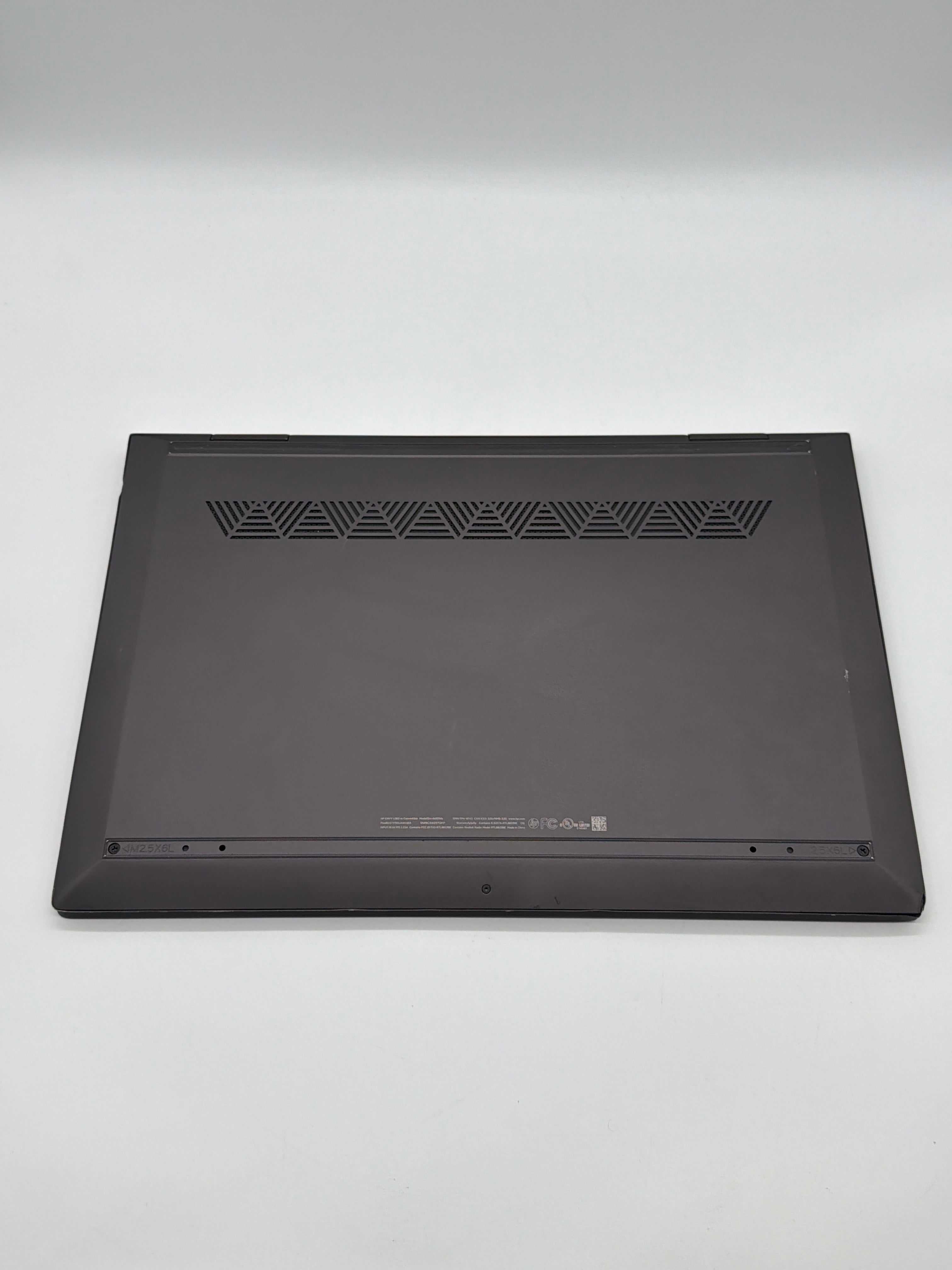 HP ENVY X360 AMD Ryzen 5 3500U 8GB RAM 256GB - For Parts (Bad Display, No OS)