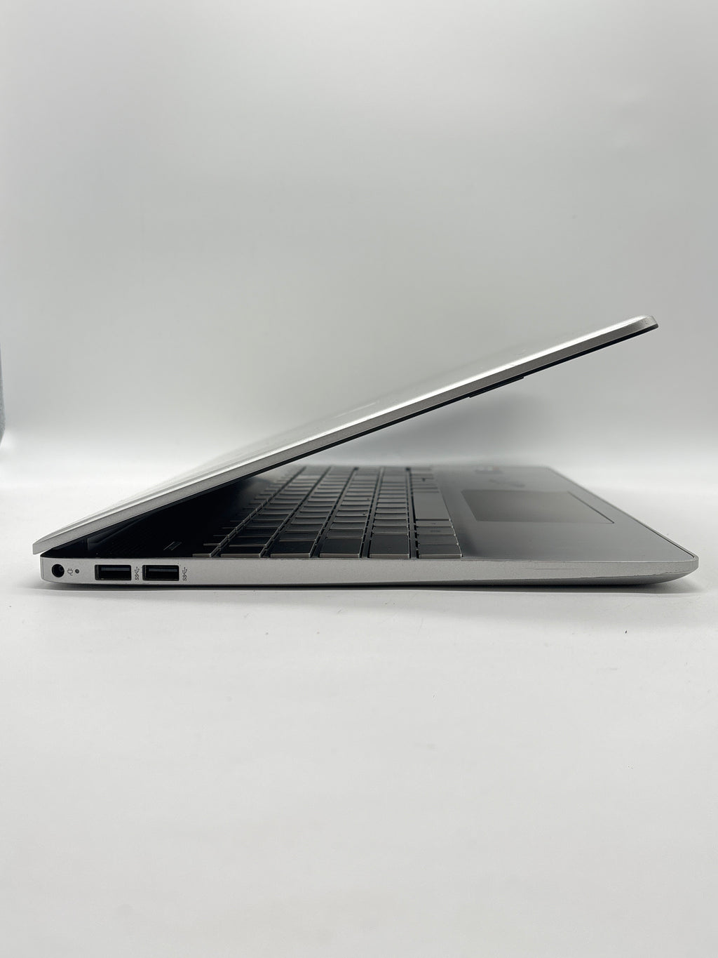 HP Pavilion 15-dy2073dx i7-1165G7 16GB RAM 512GB SSD - For Parts (No Power)