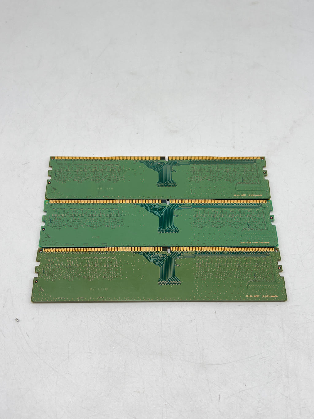 (Lot of 3) Samsung 8GB 1RX8 PC4-2666V UDIMM Desktop Memory M378A1K43CB2-CTD