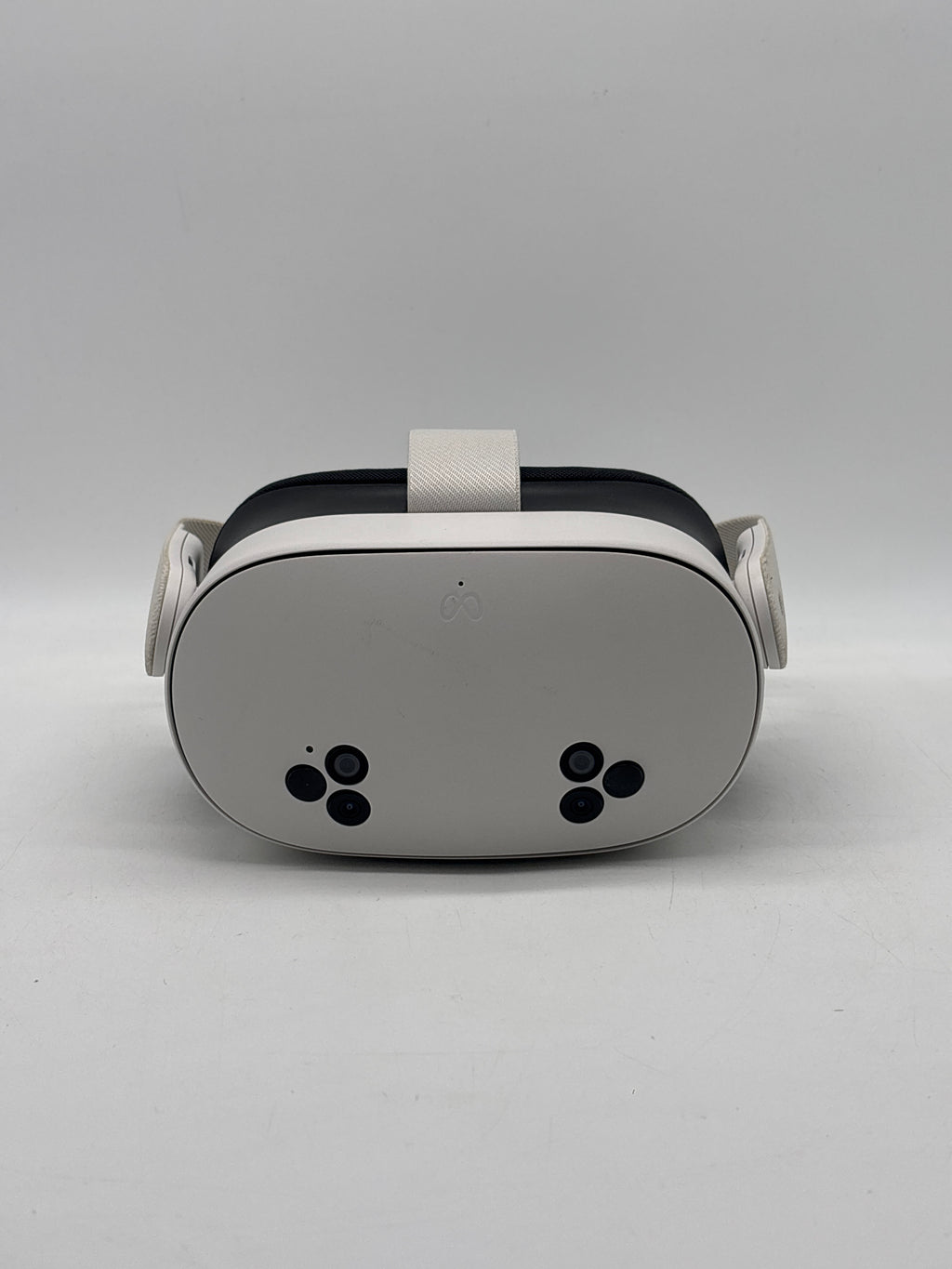 Meta Quest 3S 128GB Standalone All-in-One VR Headset P97