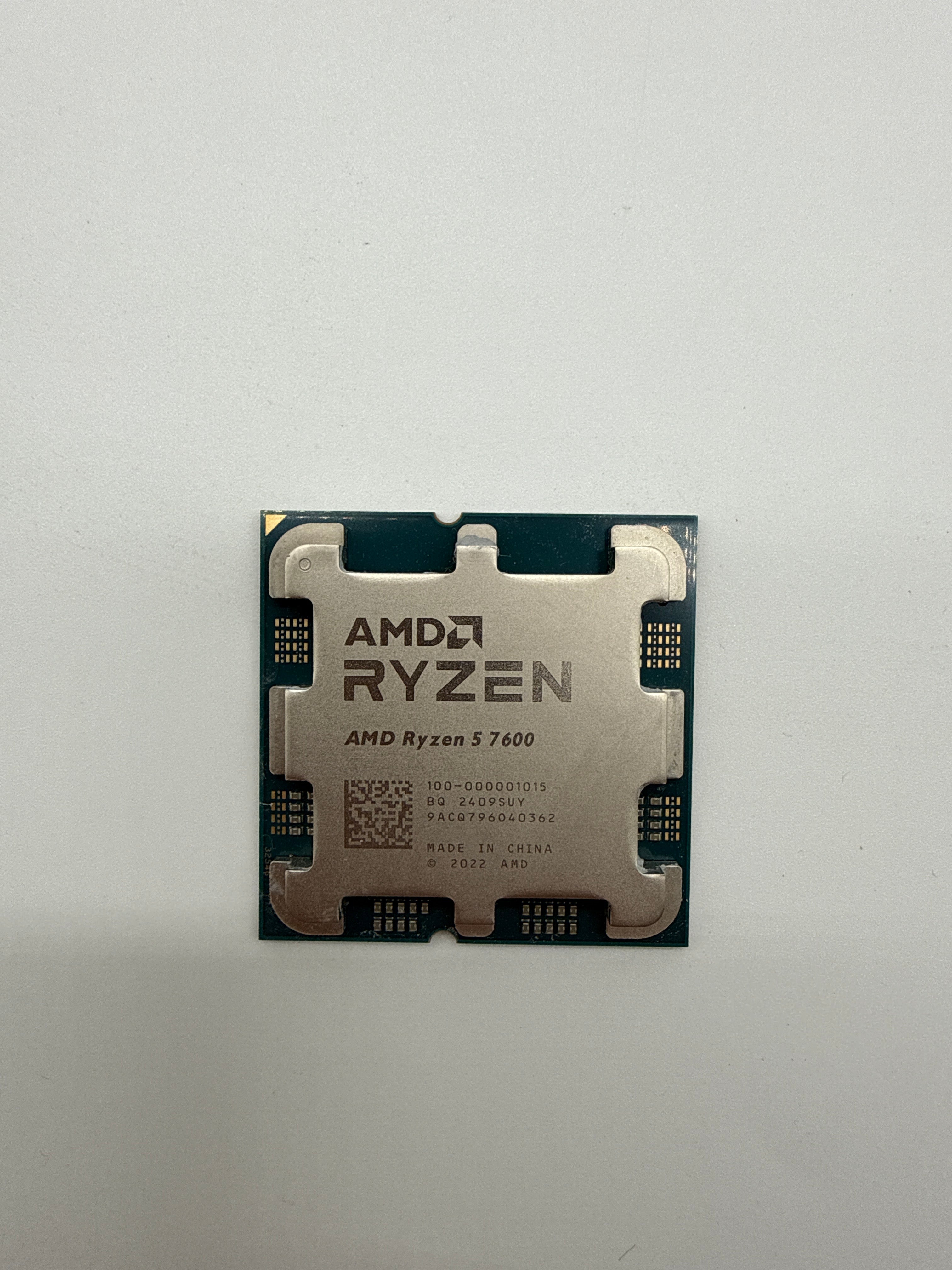 AMD Ryzen 5 7600 6-Core CPU 5.1 GHz Silver