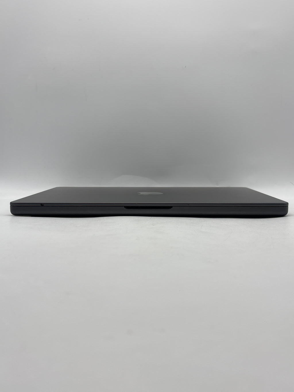 Apple MacBook Pro 14" A2992 M3 Pro 18GB RAM 512GB SSD Space Gray - Used