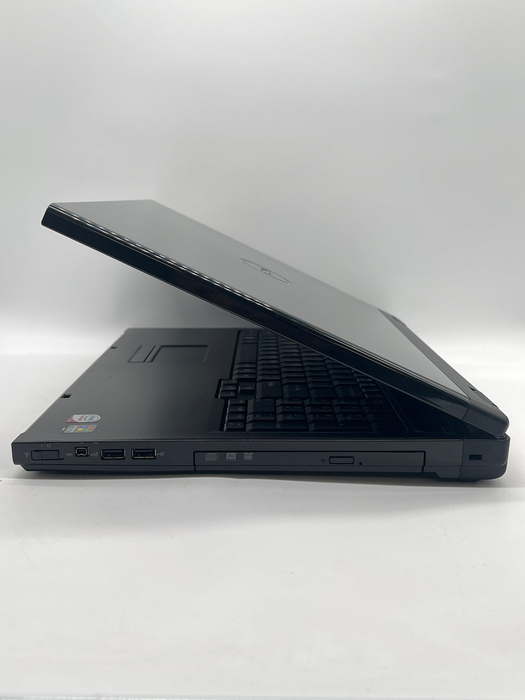 Dell Vostro 1720 2 Duo T9550 4GB RAM 160GB HD - For Parts (Bad Battery)