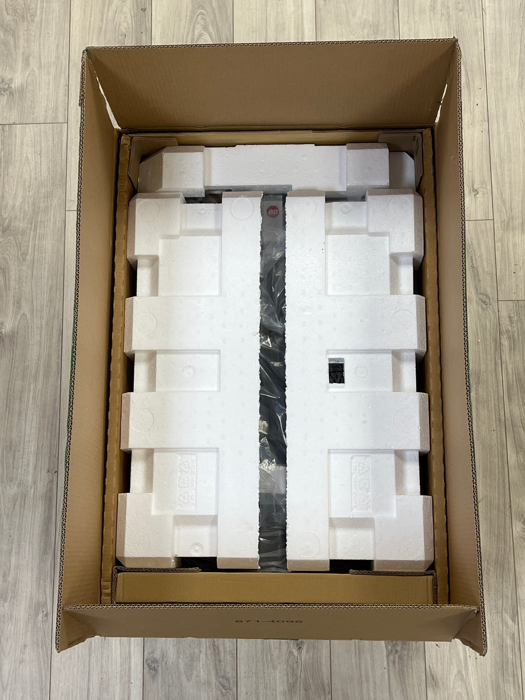 APC SRT5KRMXLT Smart UPS Black New In Box