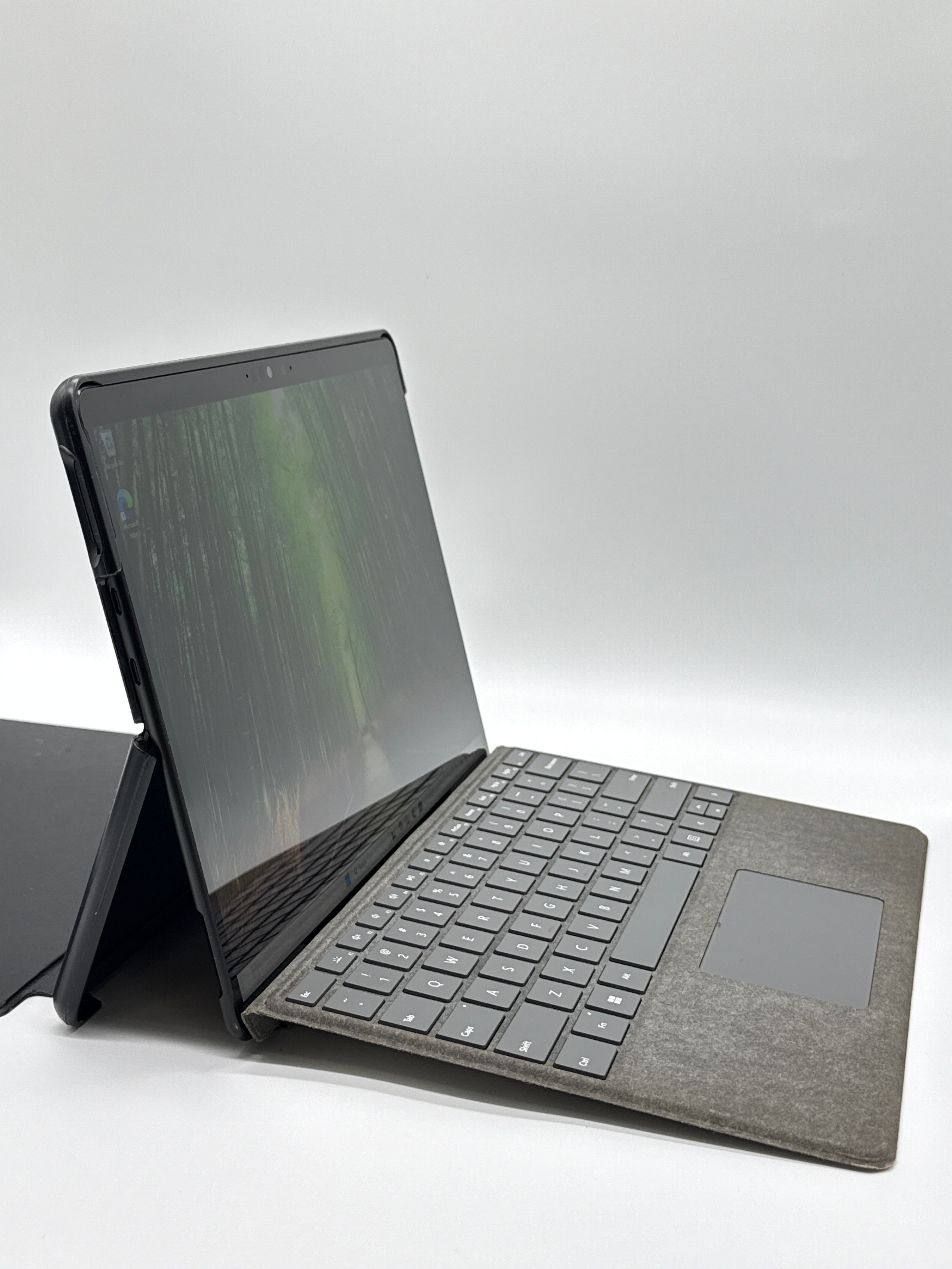 Microsoft Surface Pro X 1876 13 inch MS SQ1 8GB RAM 128GB SSD