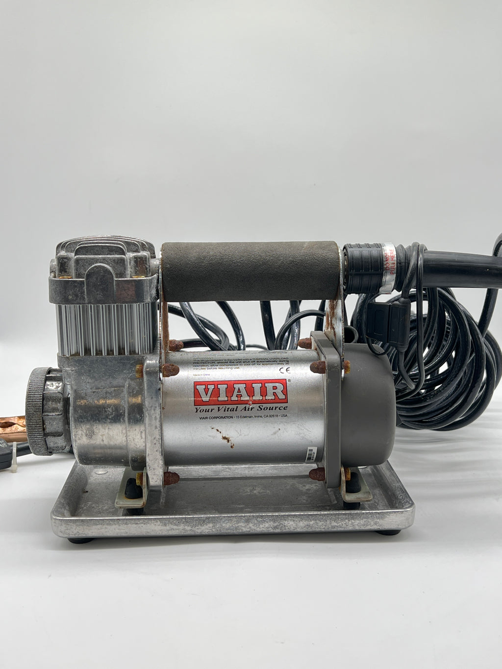 VIAIR 300P Portable Air Compressor 12V 150 PSI - Used