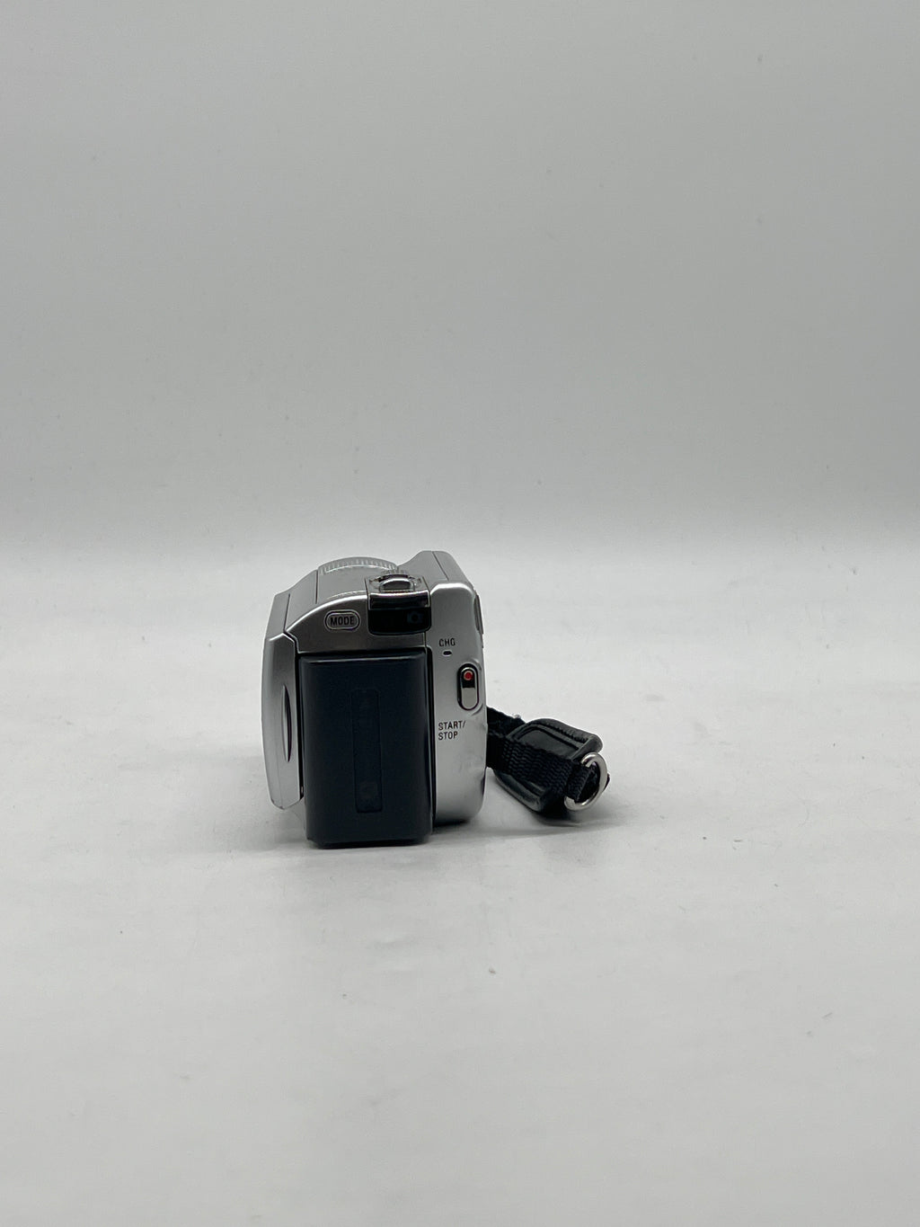 Sony Handycam DCR-SR68 80GB HDD 60x Zoom Camcorder Silver - No Charger
