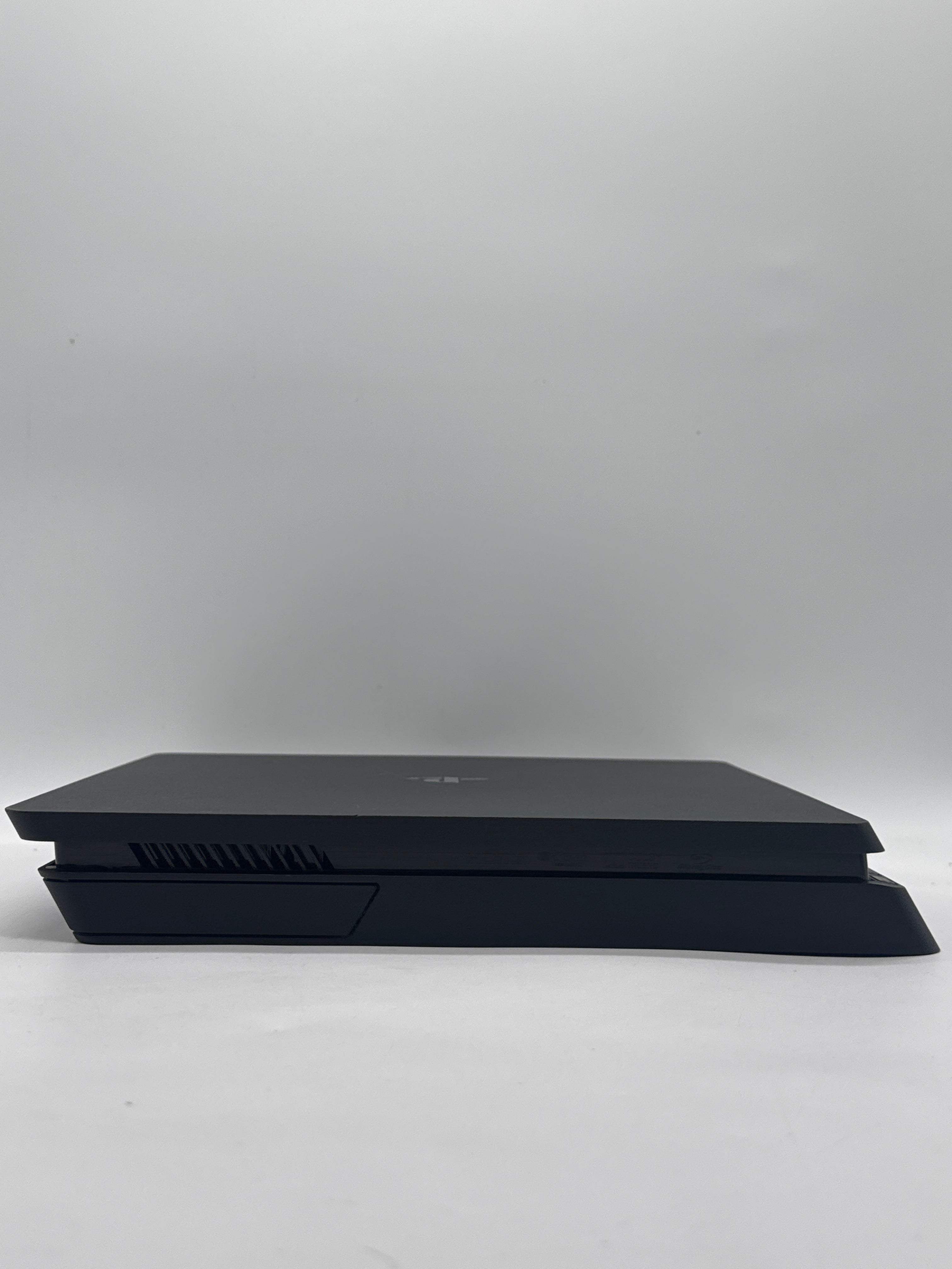 Sony PlayStation 4 Slim (CUH-2215B) 1TB w/ controller - Used