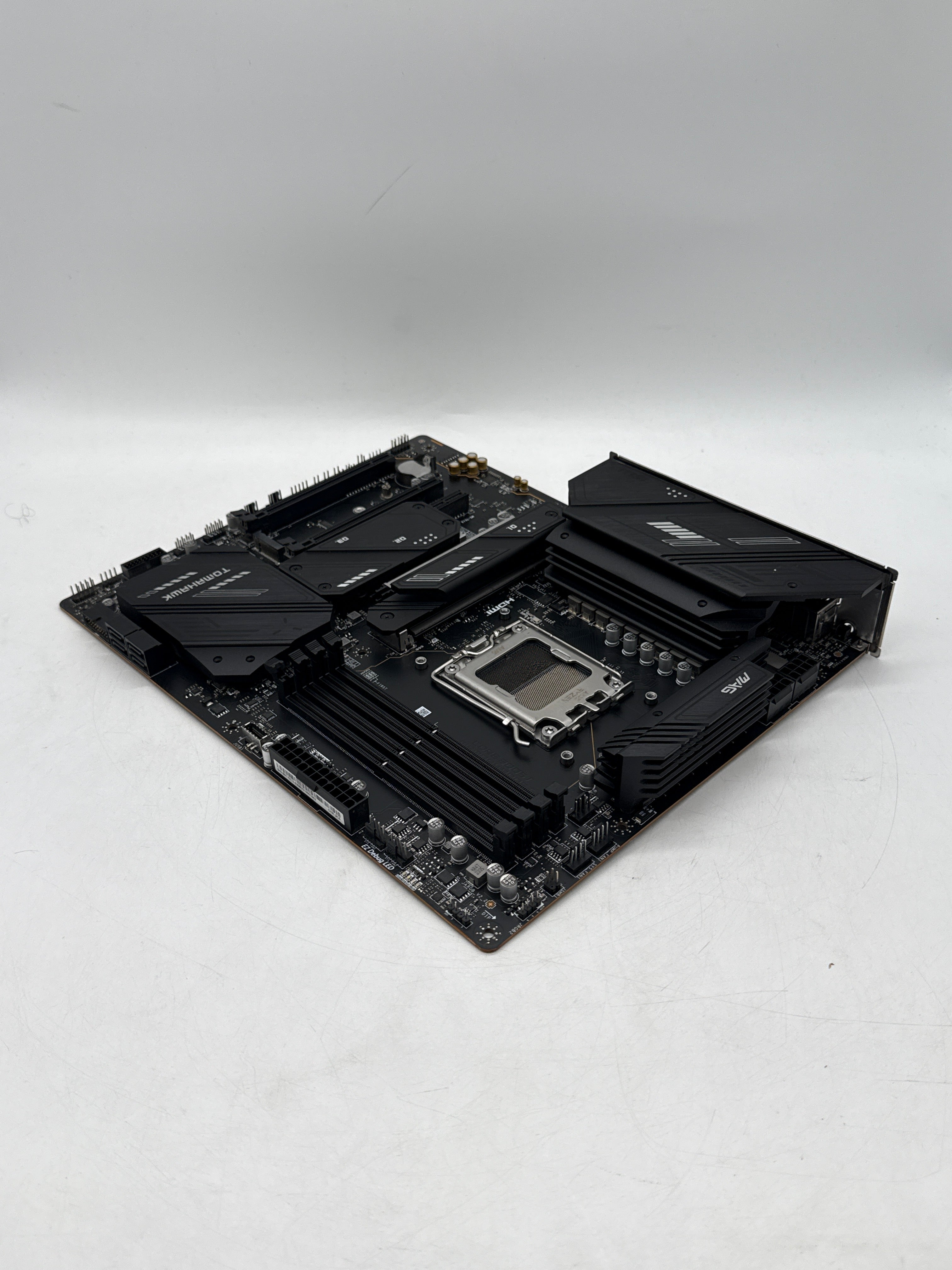 MSI MAG X670E TOMAHAWK WIFI ATX Motherboard Socket AM5 DDR5