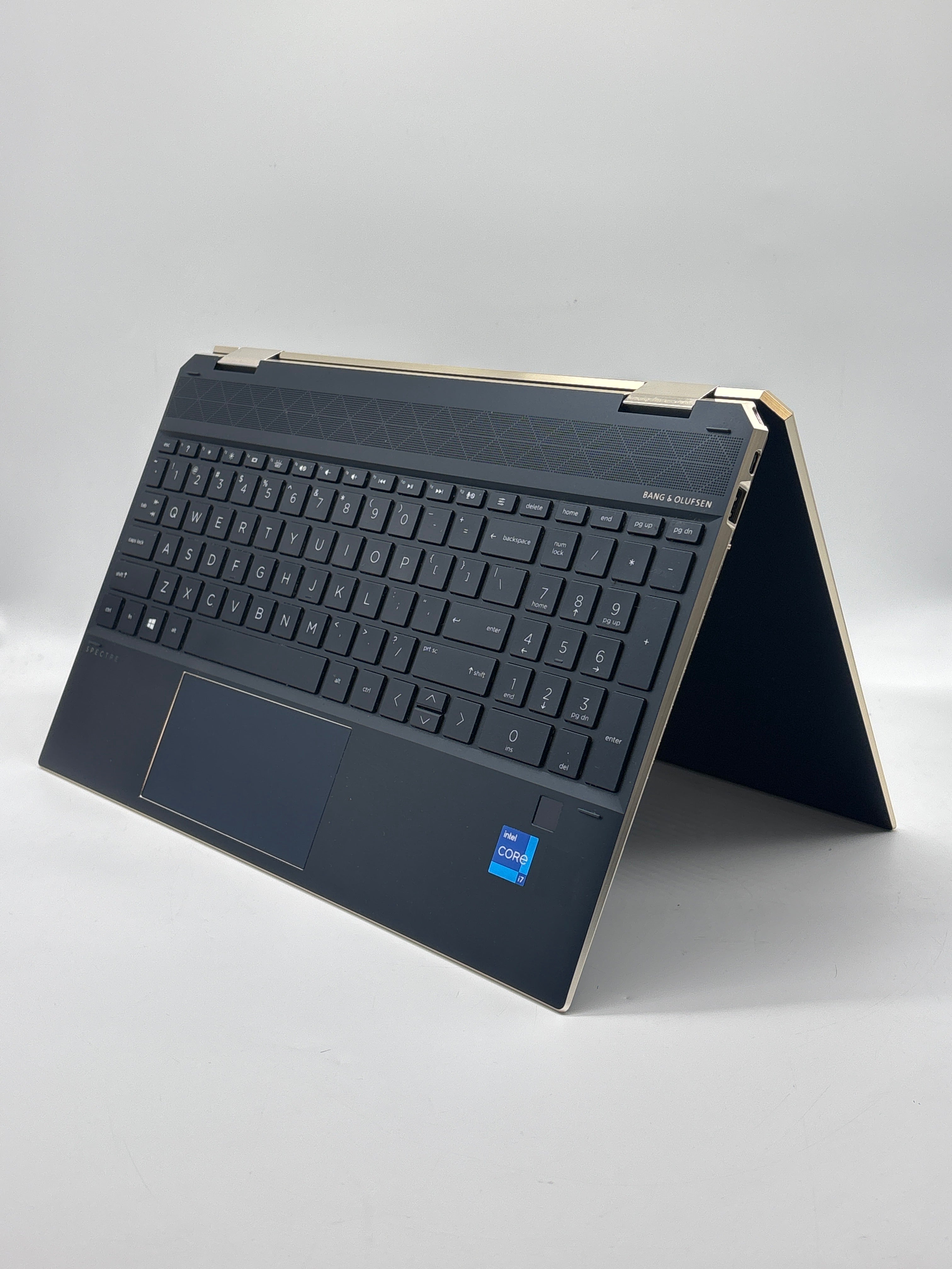 HP Spectre x360 15t-eb100 2-in-1 i7-1165G7 16GB RAM 256GB SSD Used