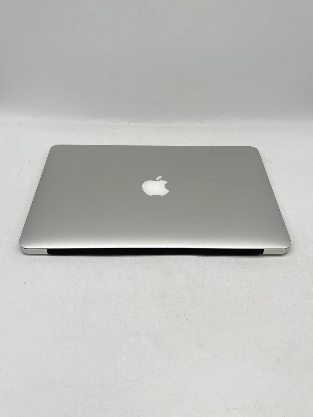 Apple MacBook Air 13" 2015 A1466 Core i7 8GB RAM 256GB Flash Storage - Used