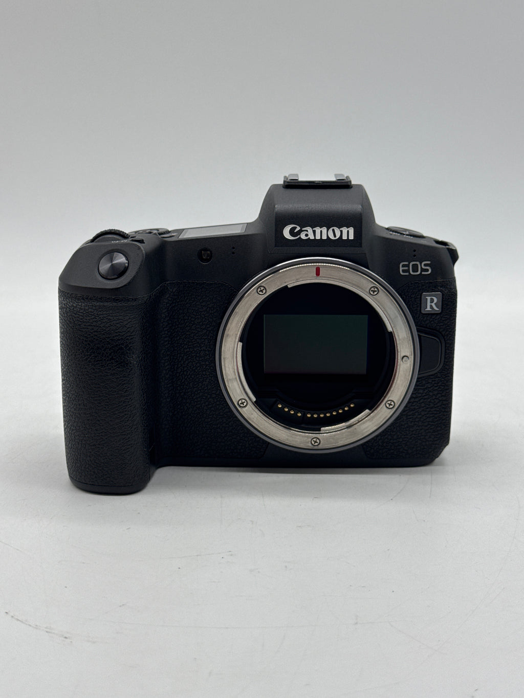 Canon EOS R Mirrorless Camera Body Only Black - Used