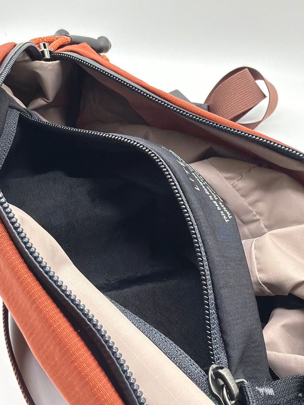 Bellroy Lite Sling 7L Black Crossbody Bag BLLA-CLY-234