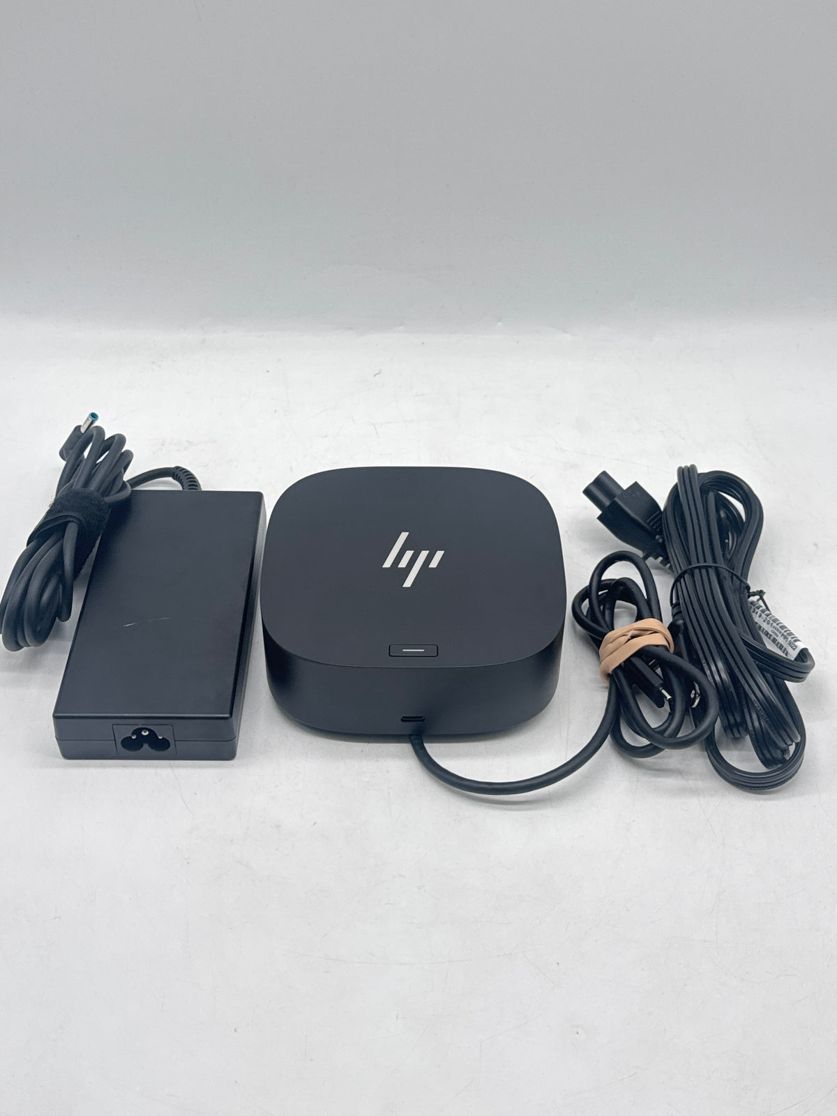 HP USB-C Dock G5 Universal Docking Station W/120w AC Adapter